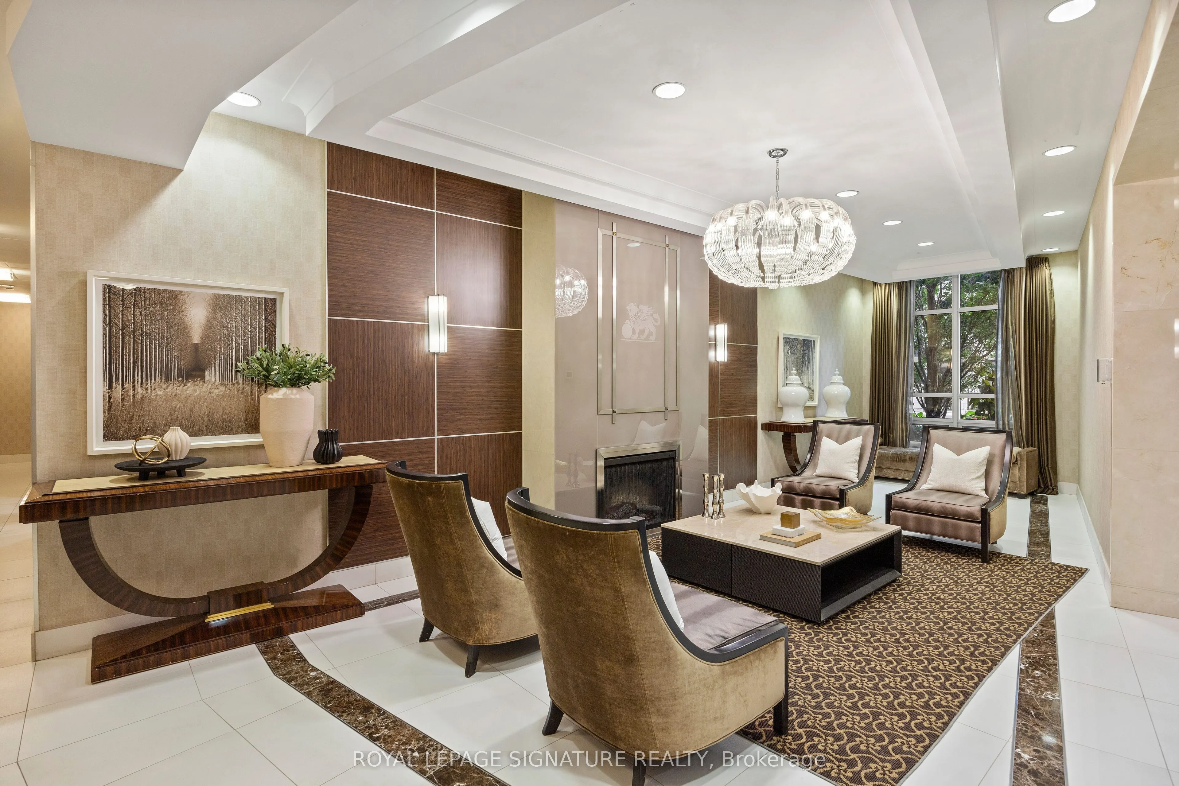 105 Harrison Garden Boulevard #905
