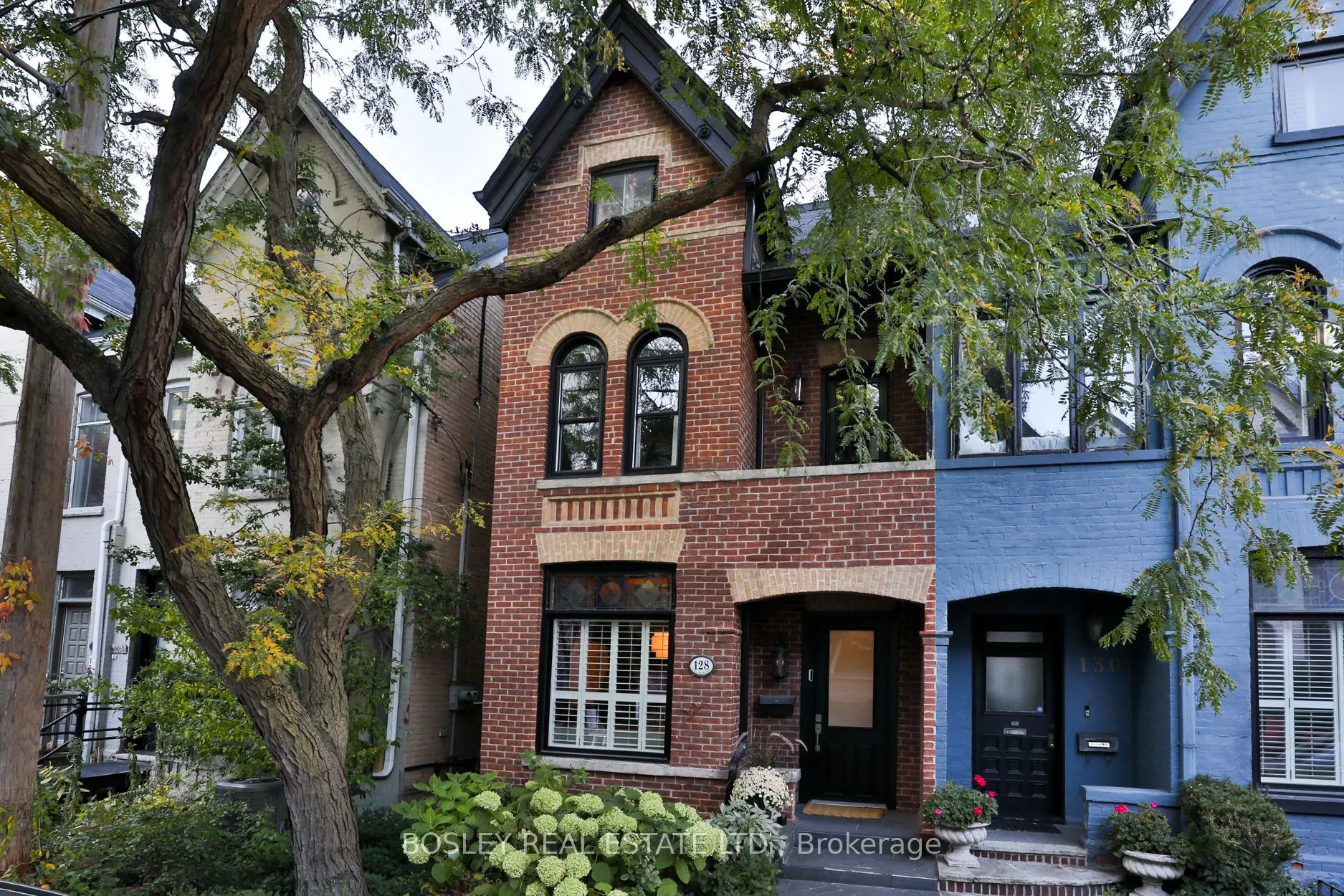 128 Collier Street