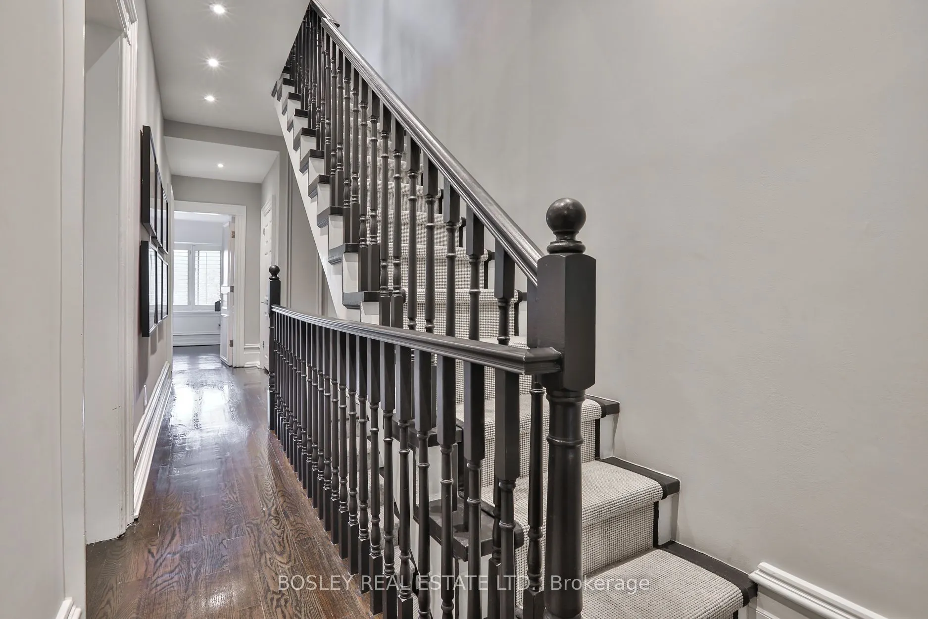 128 Collier Street