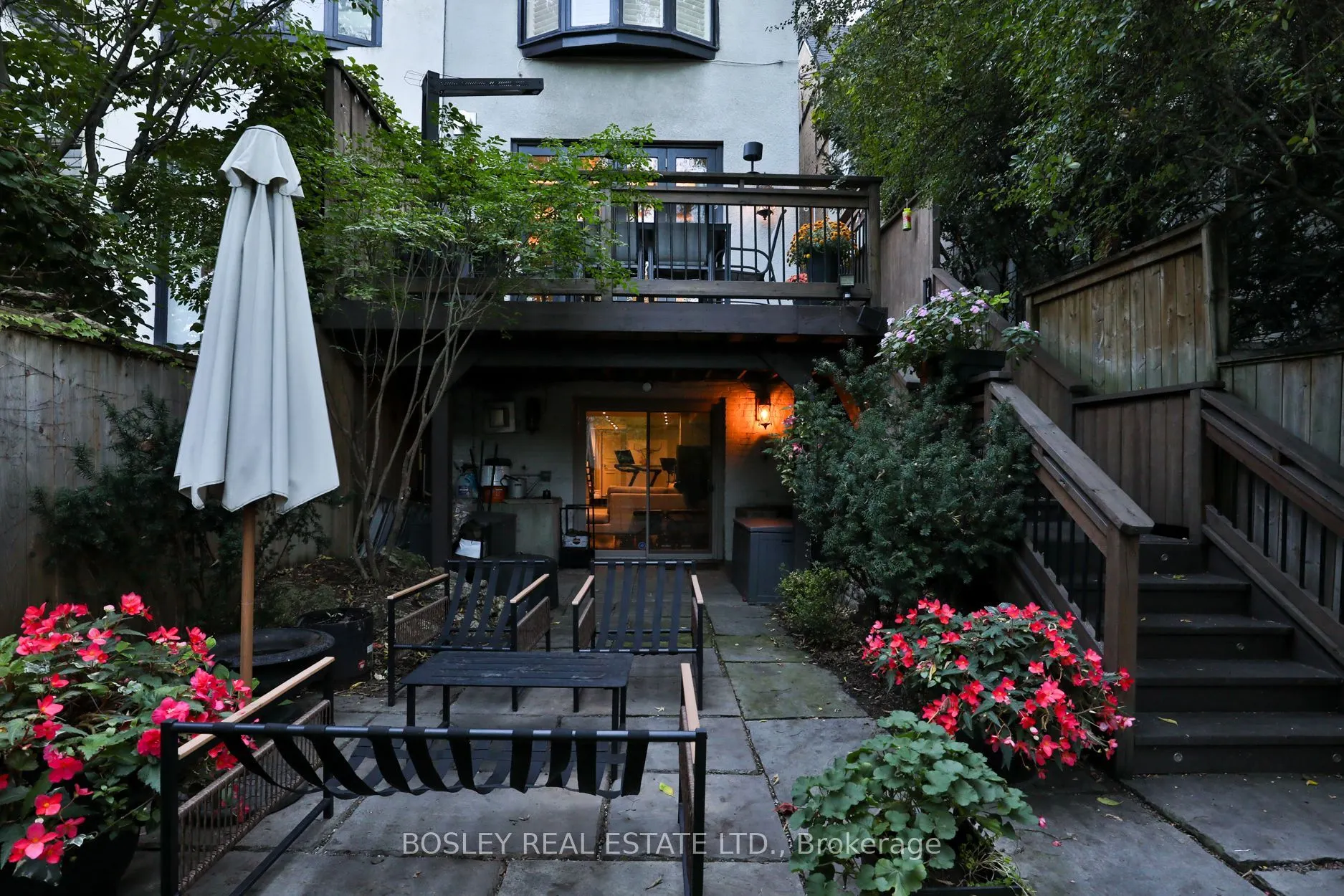 128 Collier Street