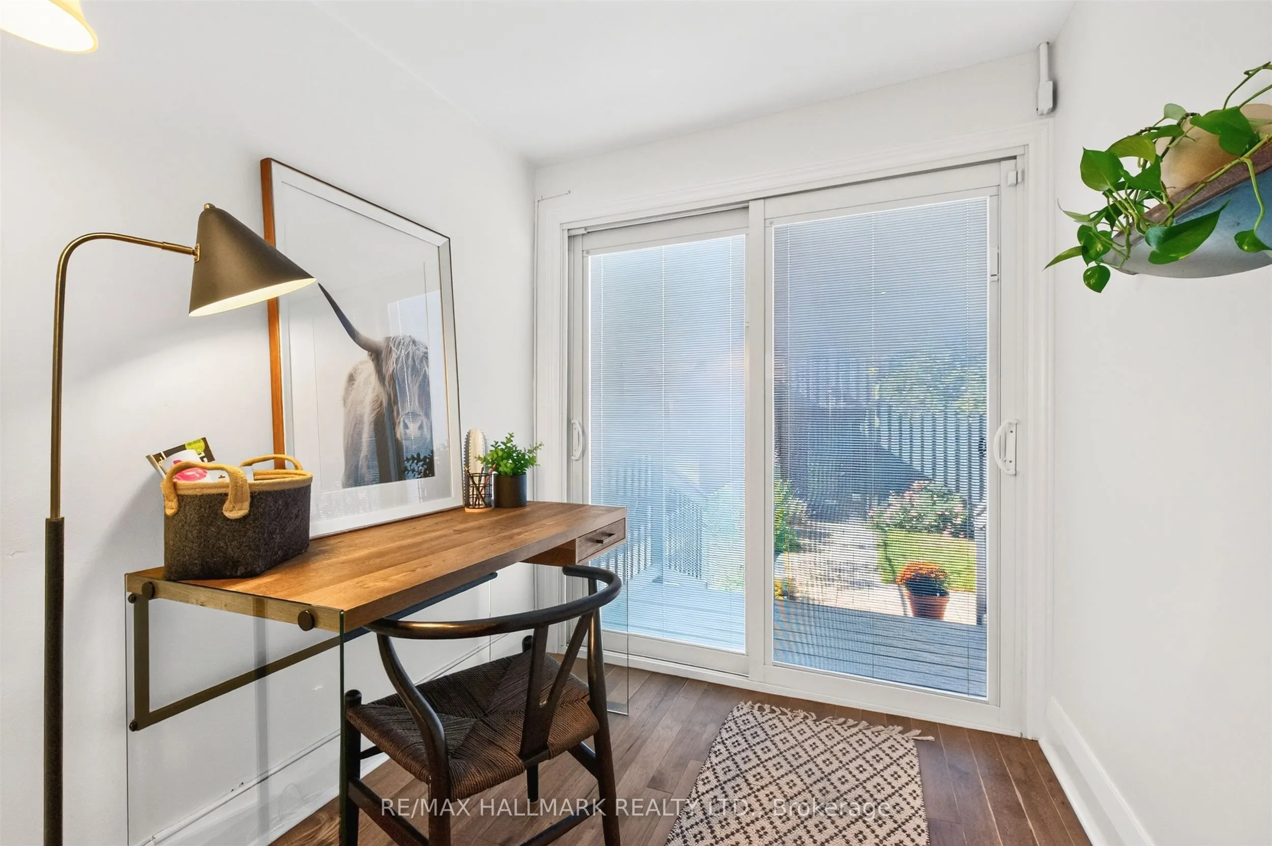384A Montrose Avenue