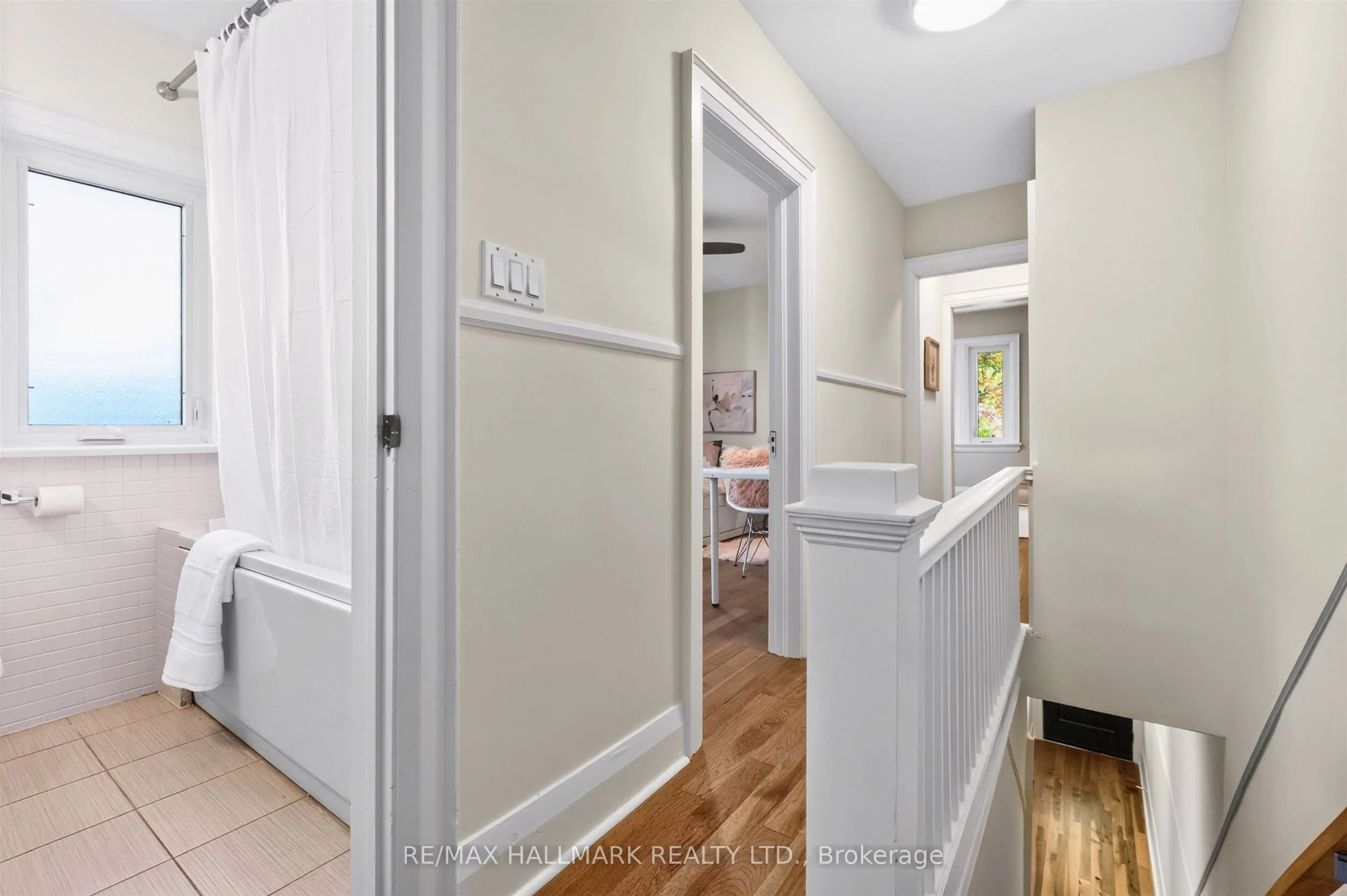 384A Montrose Avenue