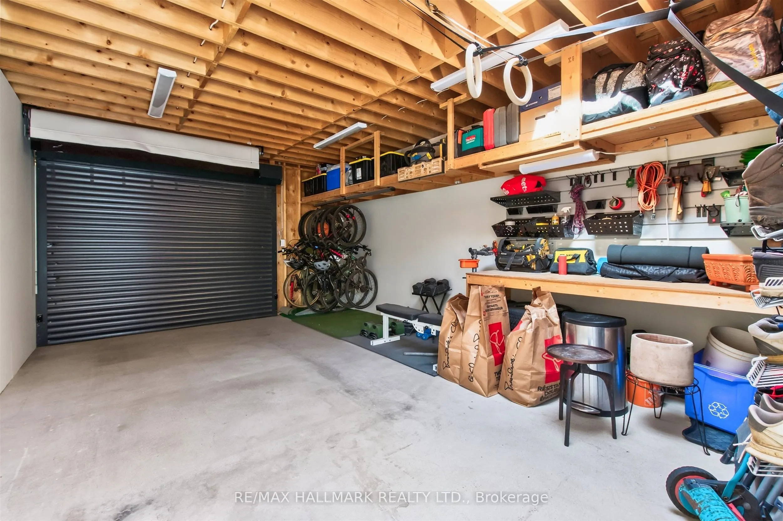 384A Montrose Avenue