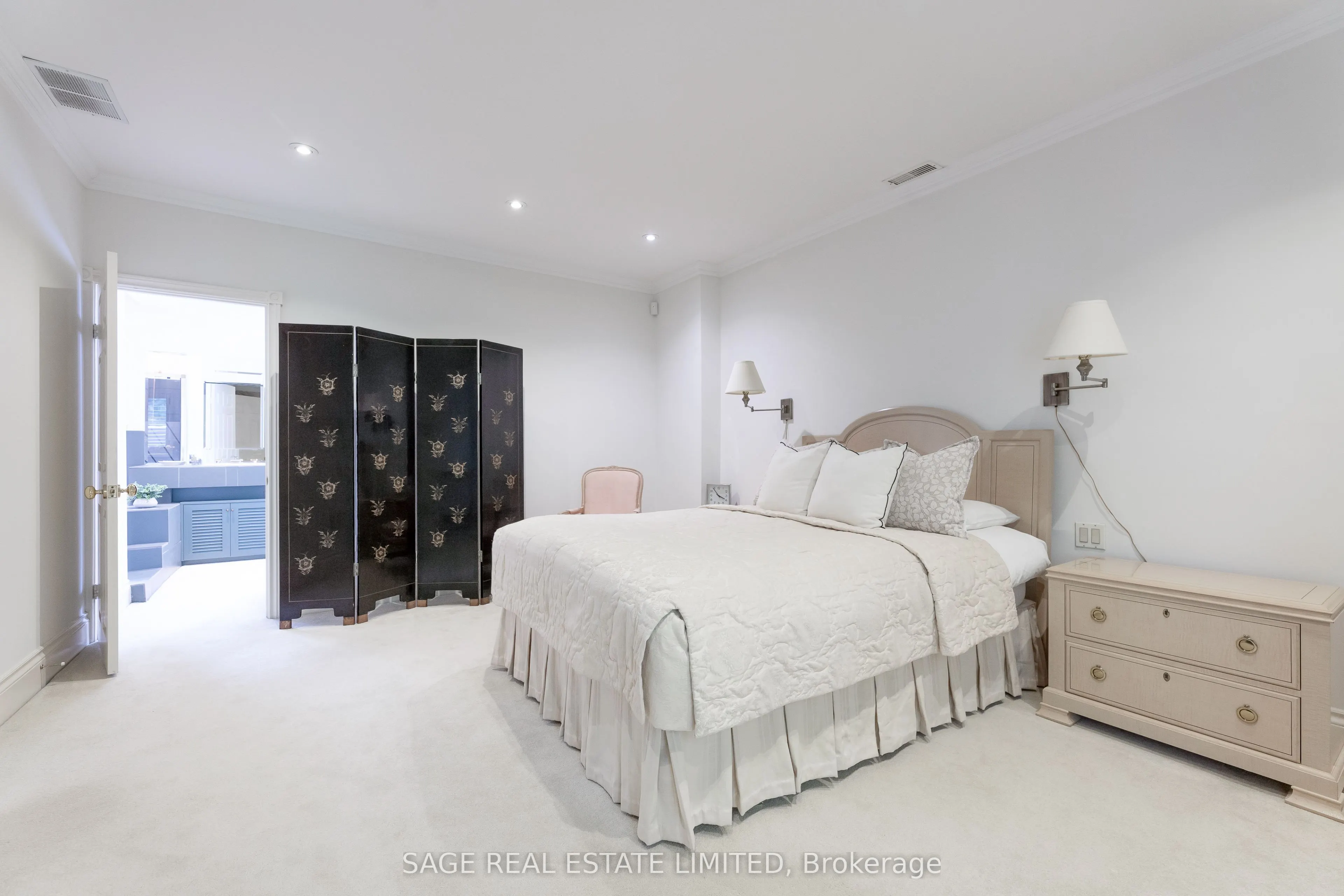43 Oriole Road