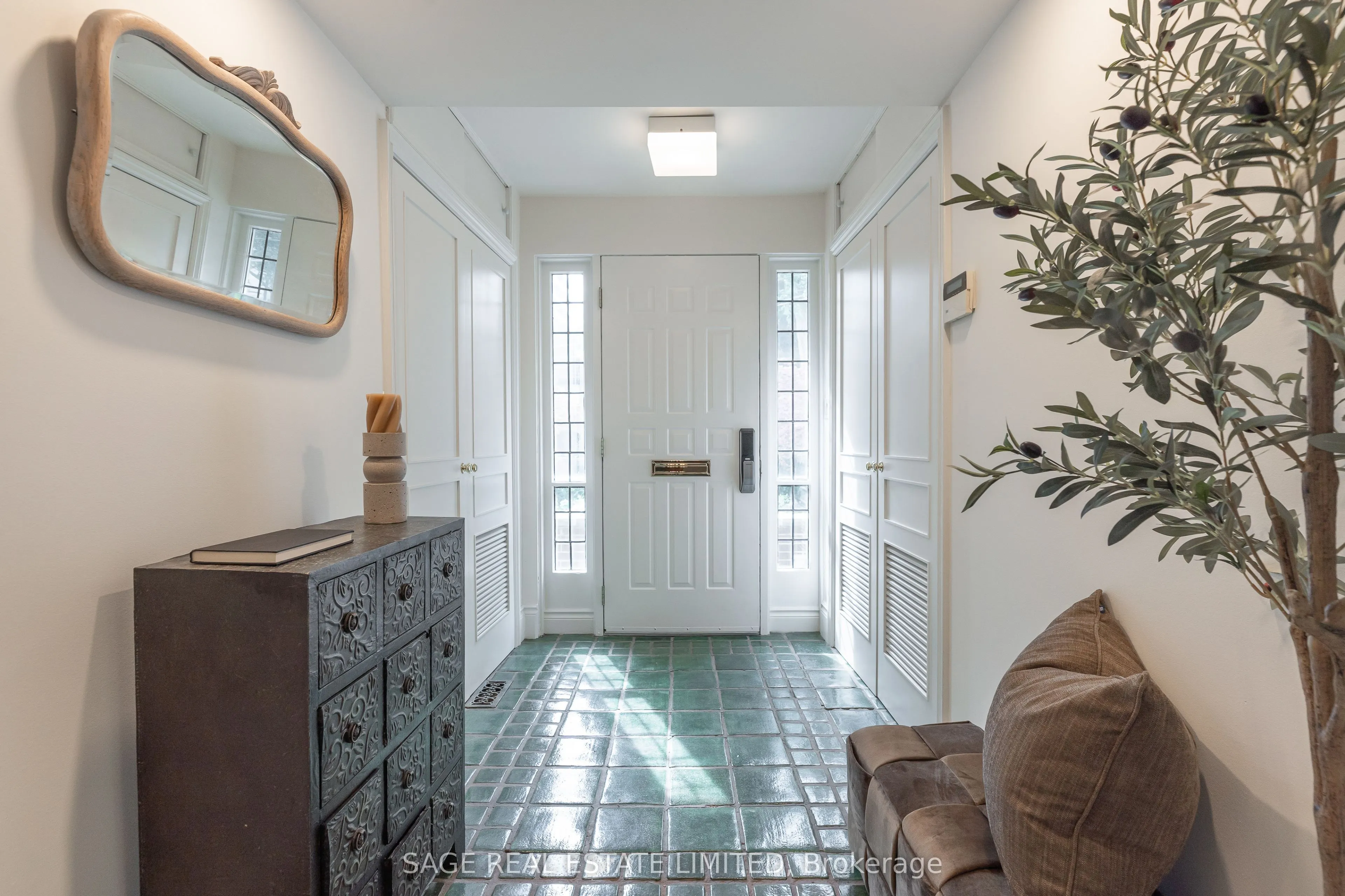 43 Oriole Road
