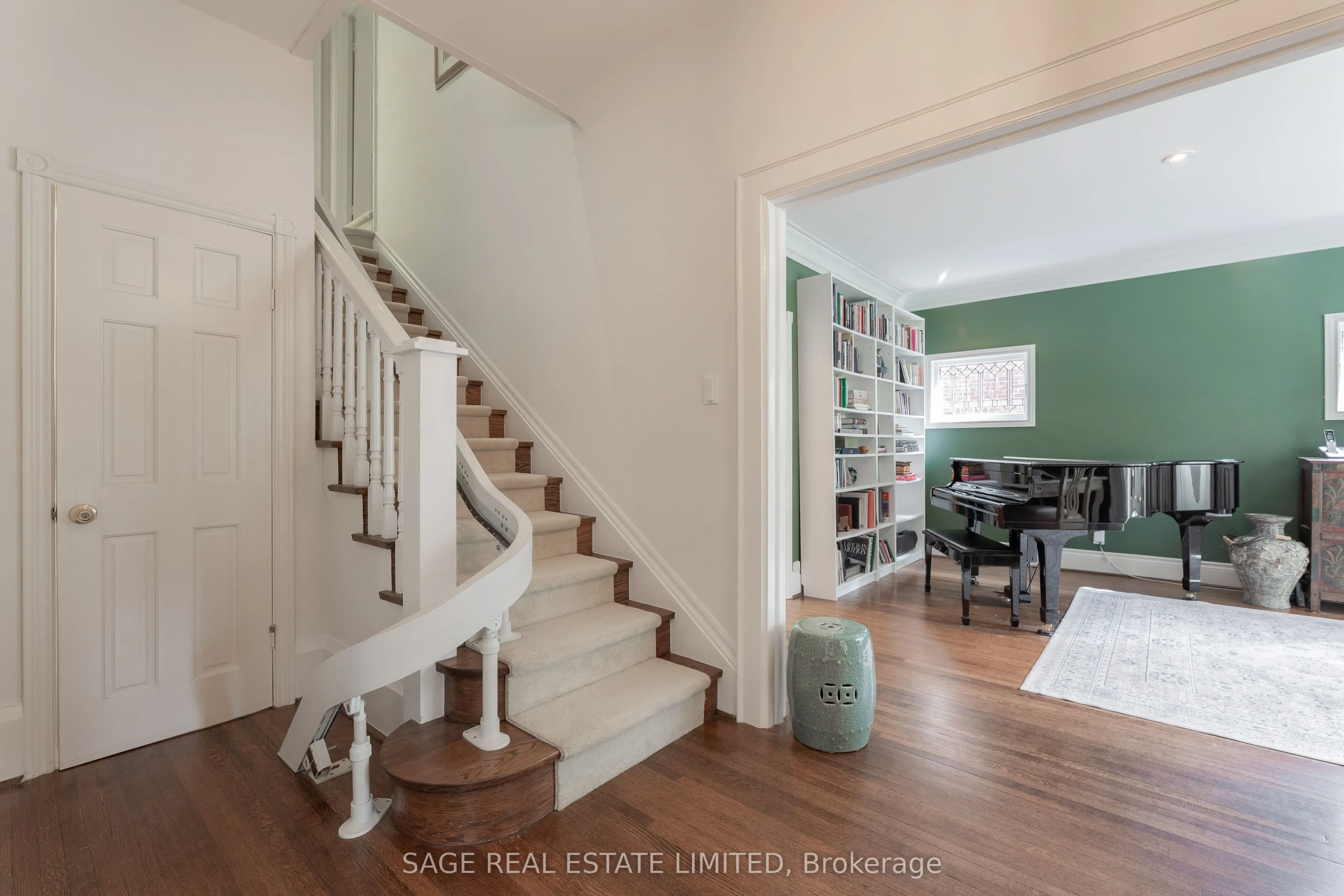 43 Oriole Road