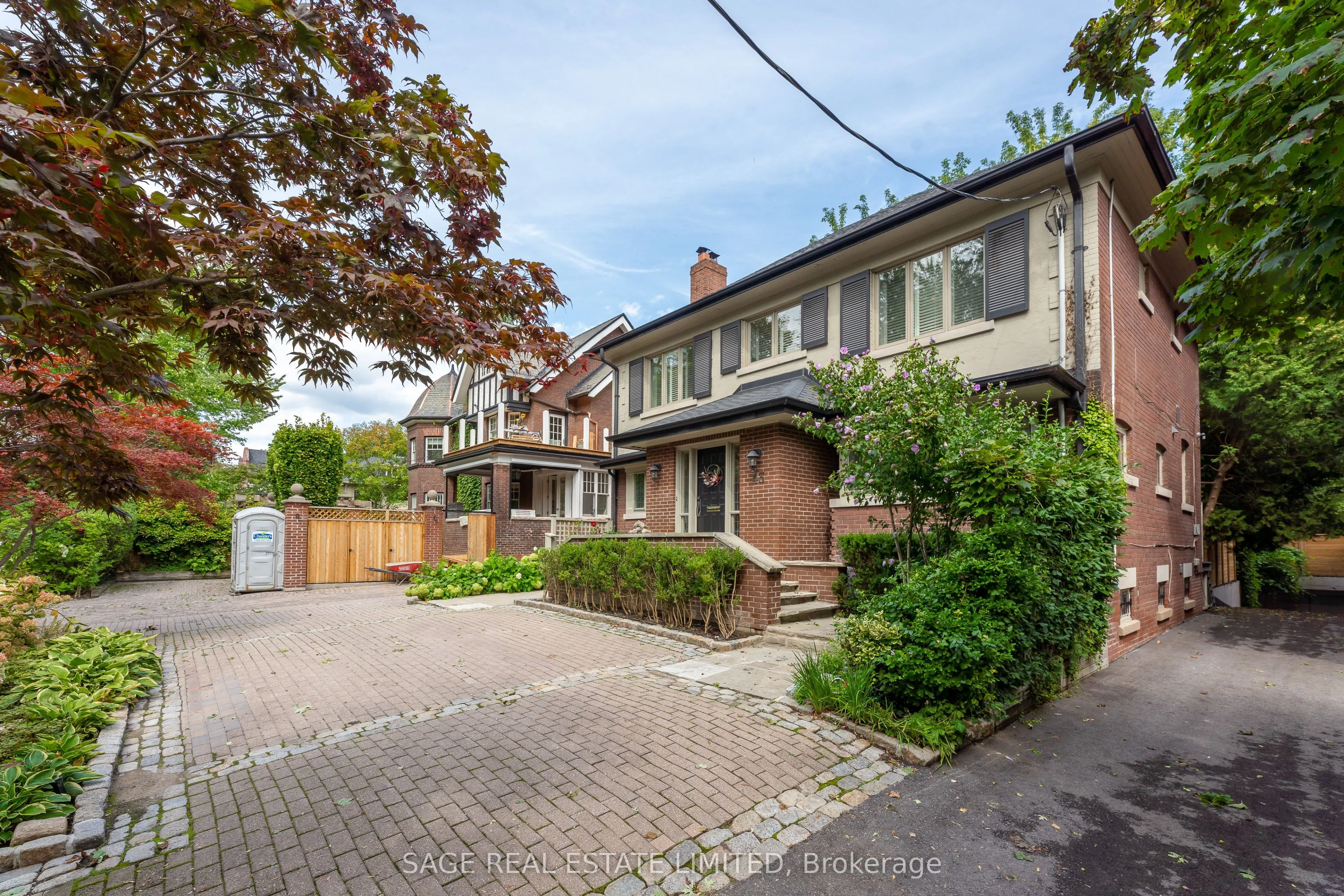 43 Oriole Road