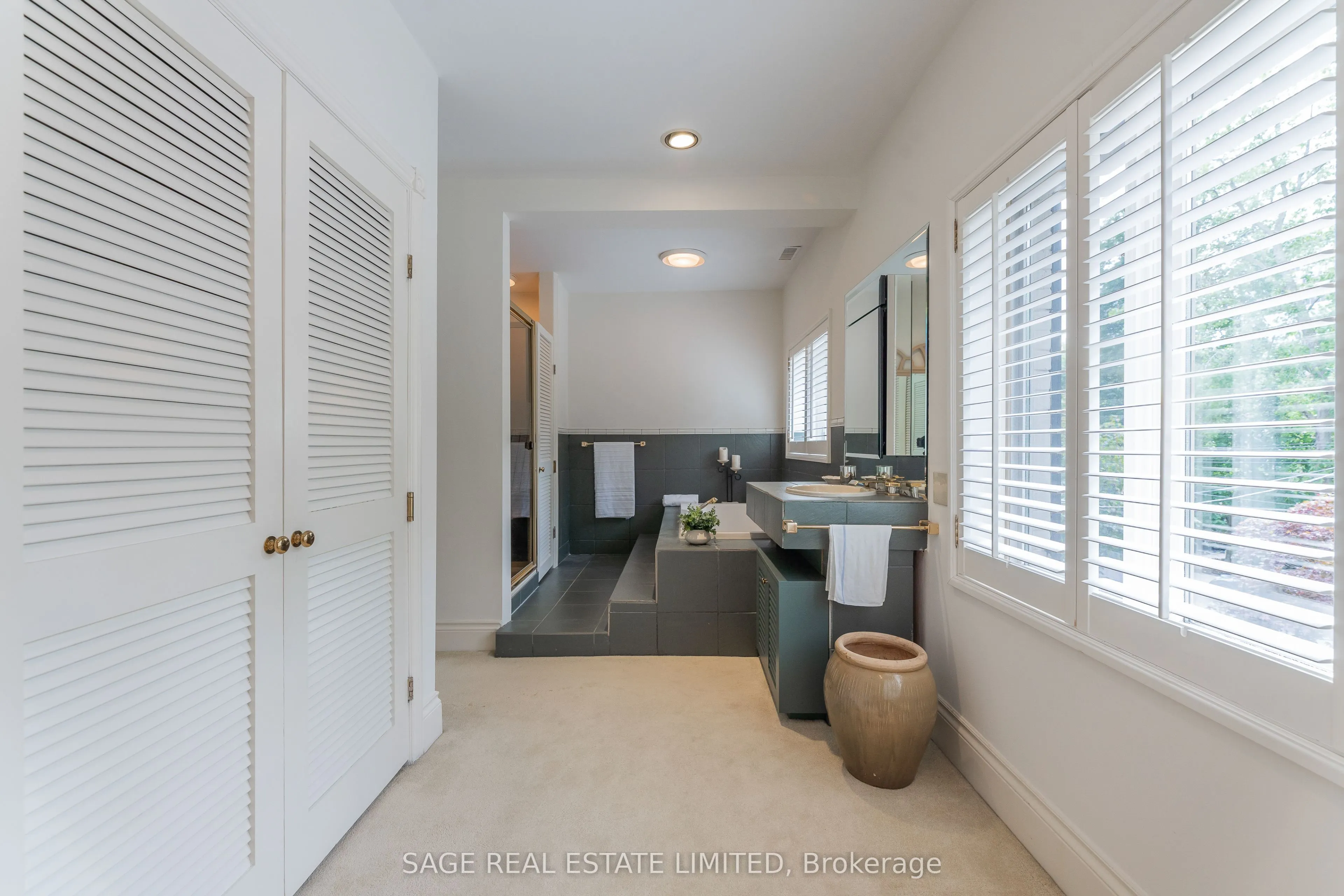 43 Oriole Road