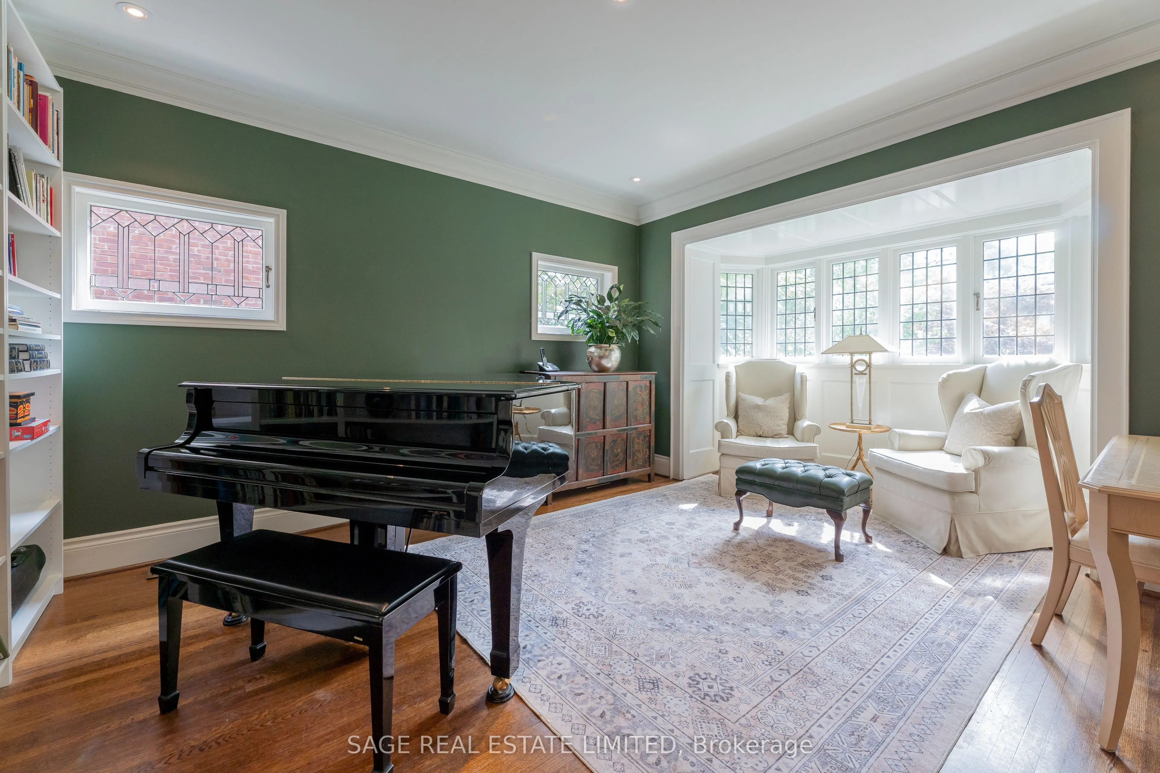 43 Oriole Road