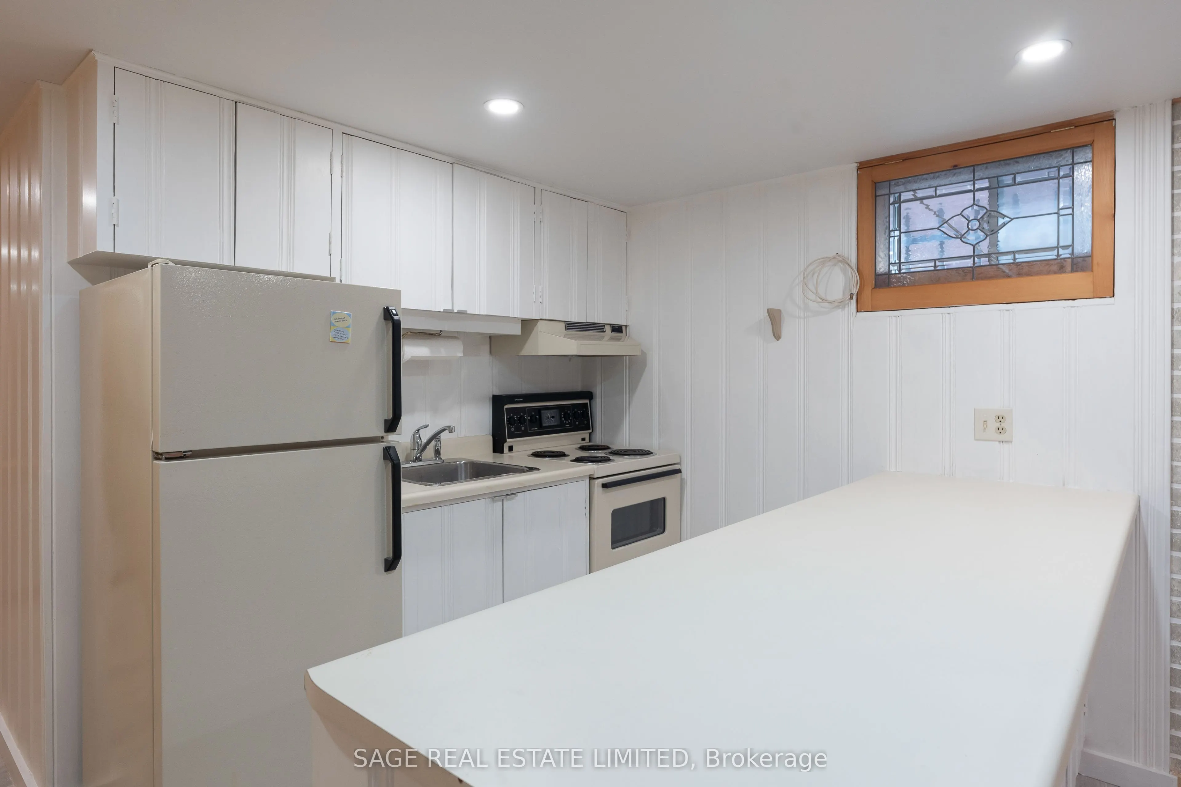 43 Oriole Road