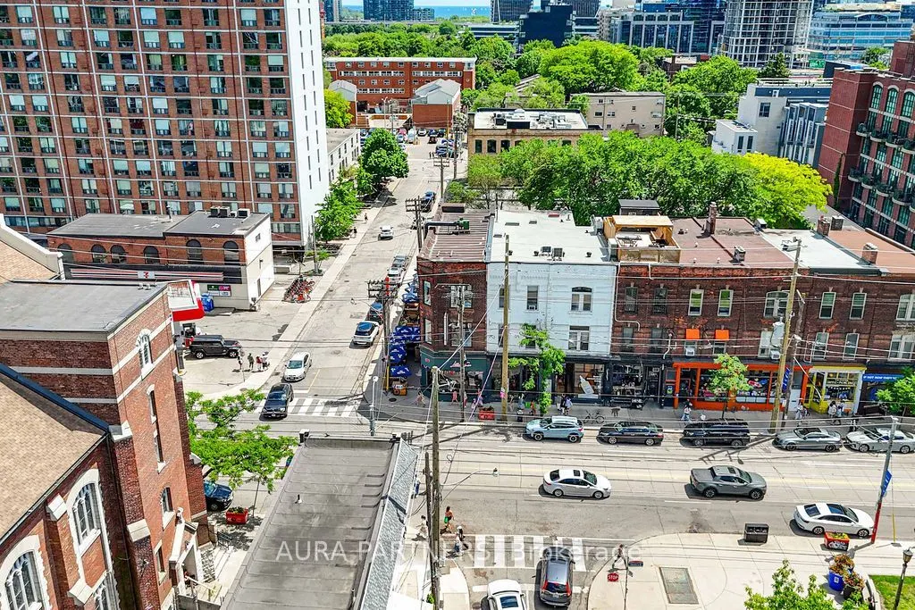 875 Queen Street W #4