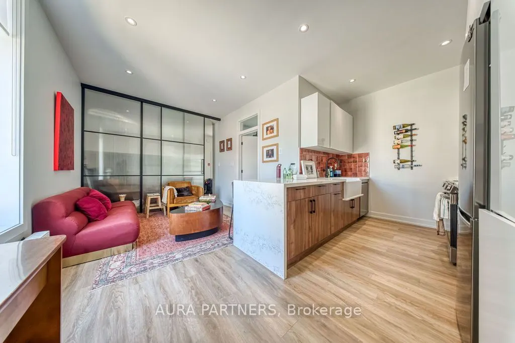 875 Queen Street W #4