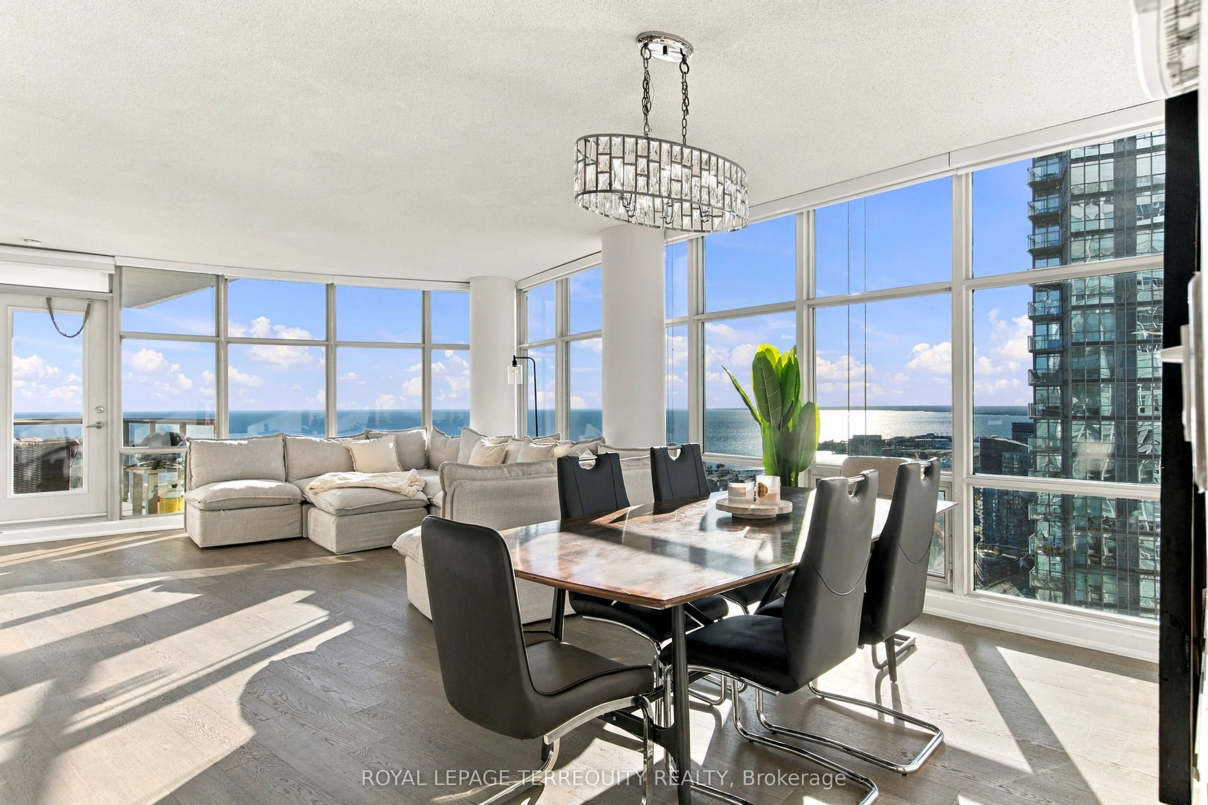 35 Mariner Terrace #4512