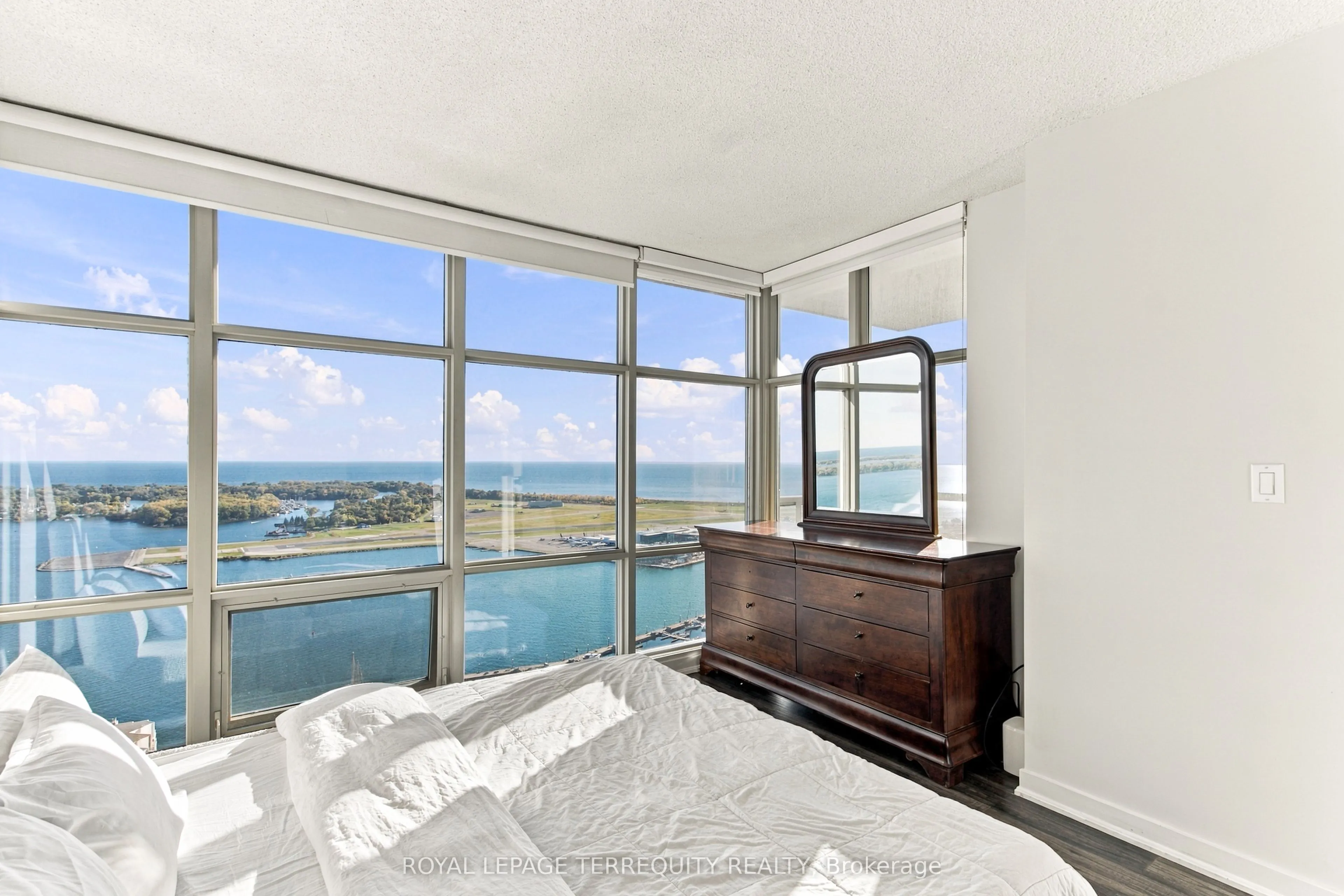 35 Mariner Terrace #4512