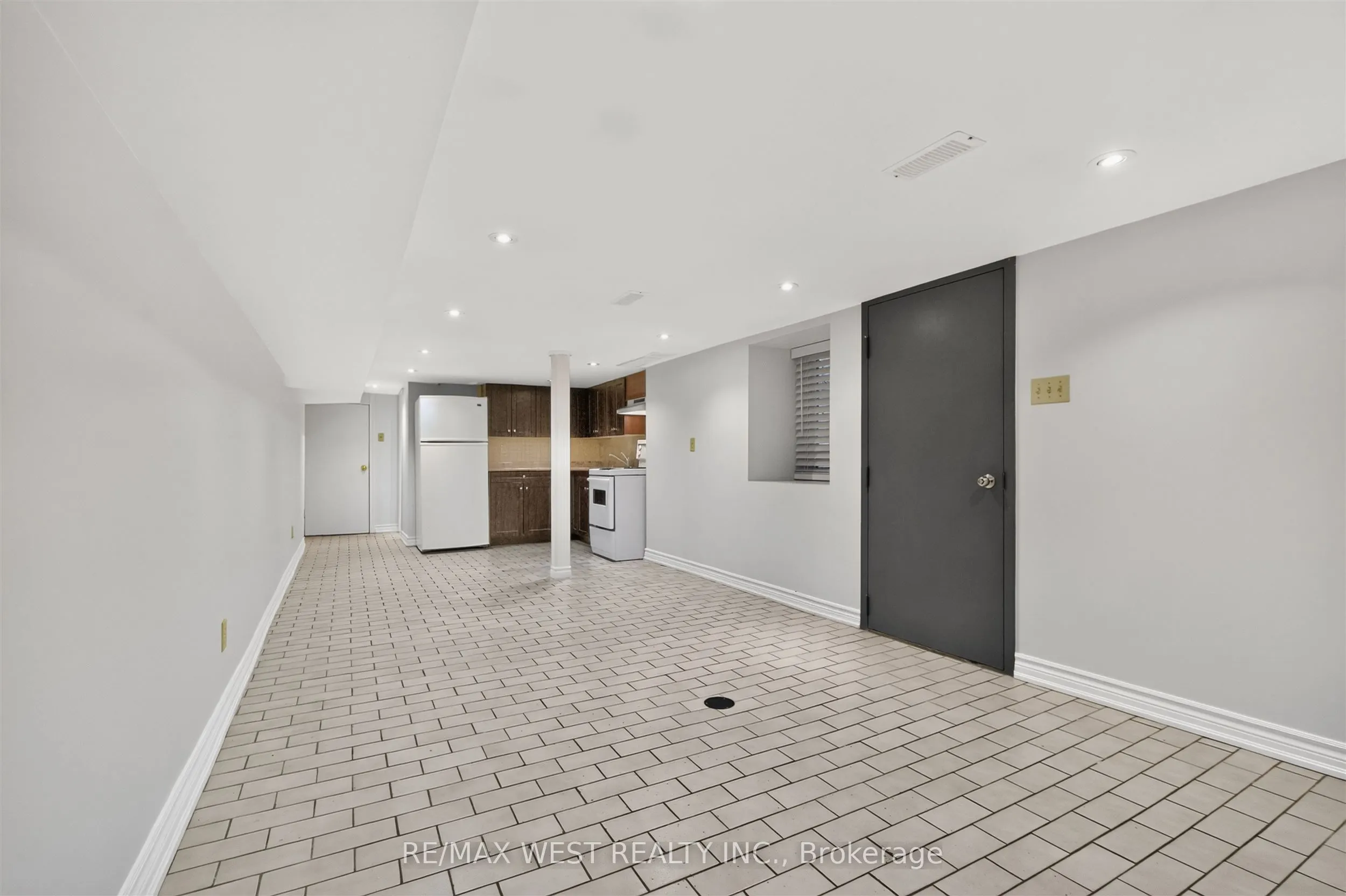 722 Dufferin Street #Lower