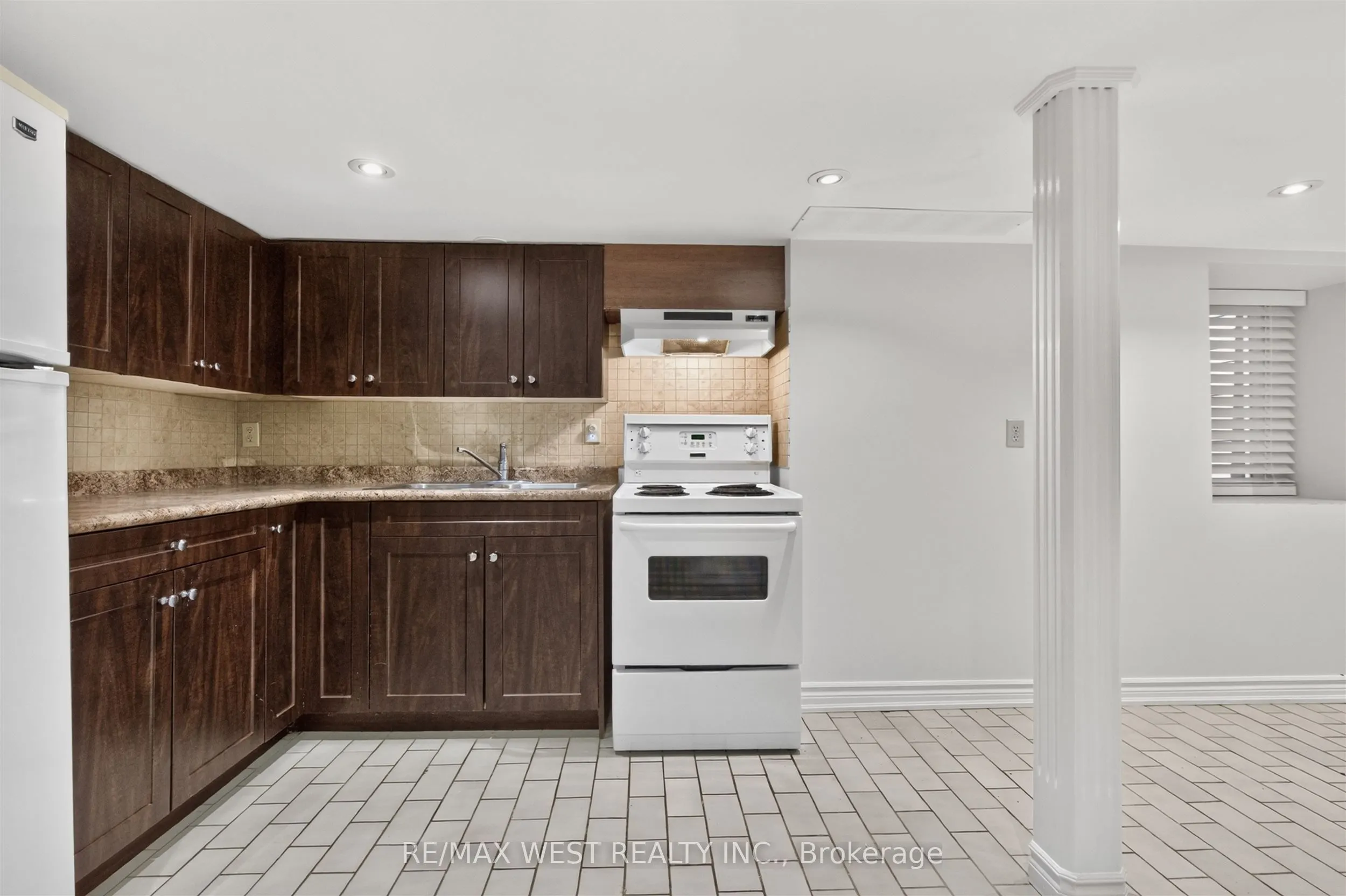 722 Dufferin Street #Lower