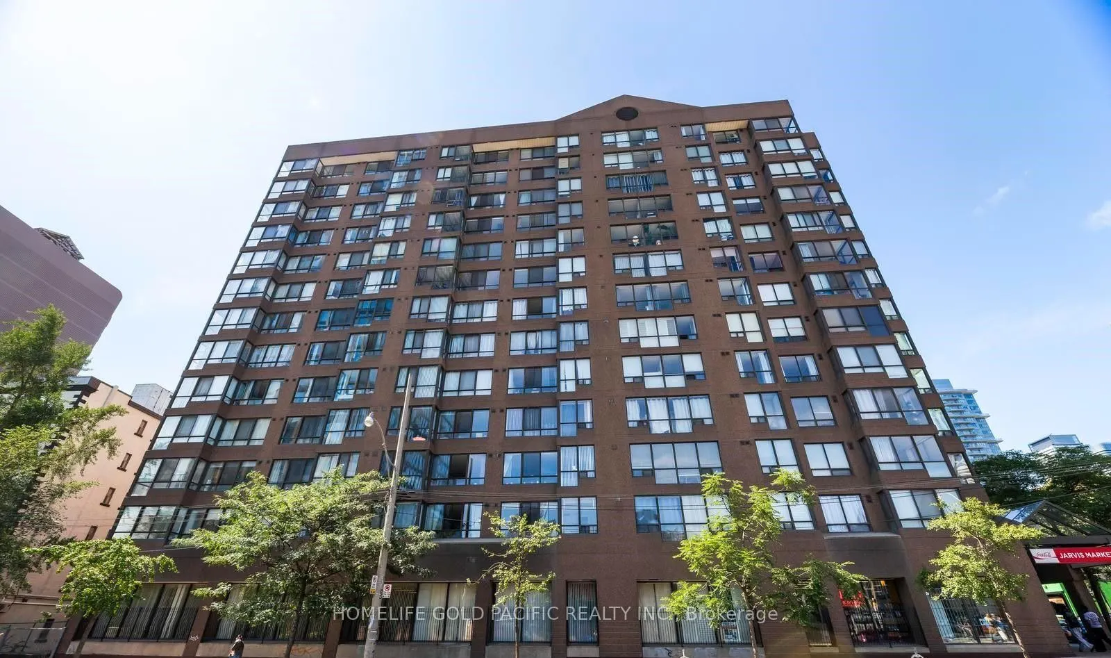 117 Gerrard Street E #207