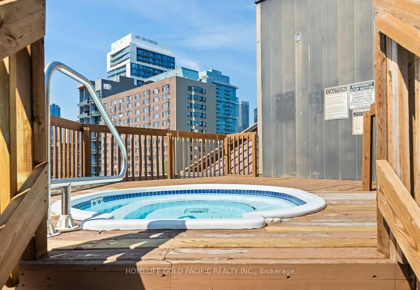 117 Gerrard Street E #207