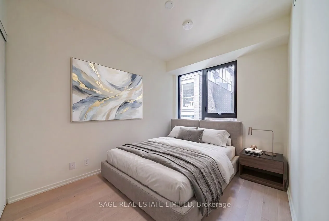 109 Erskine Avenue #511