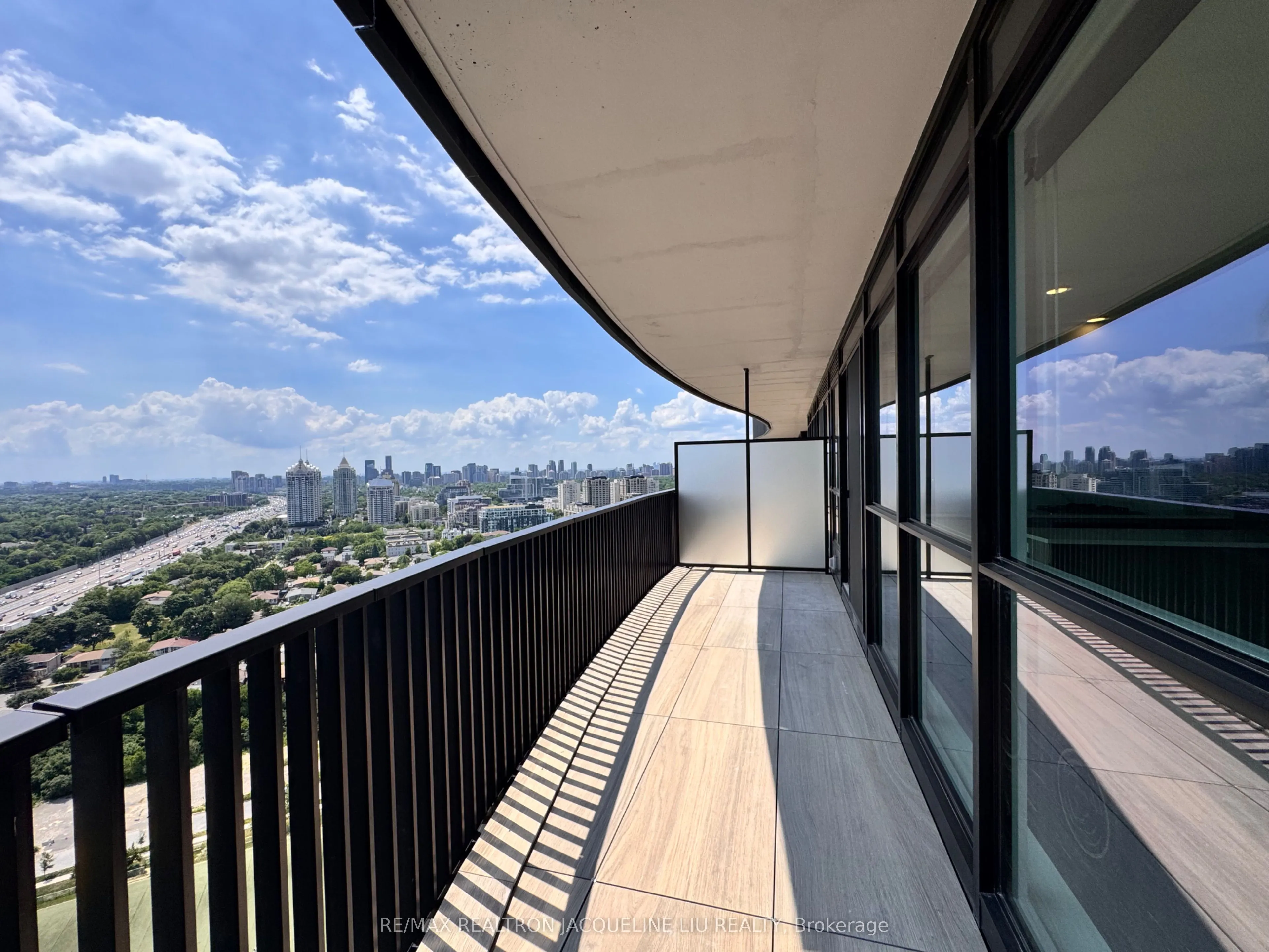 18 Esther Shiner Boulevard #3508