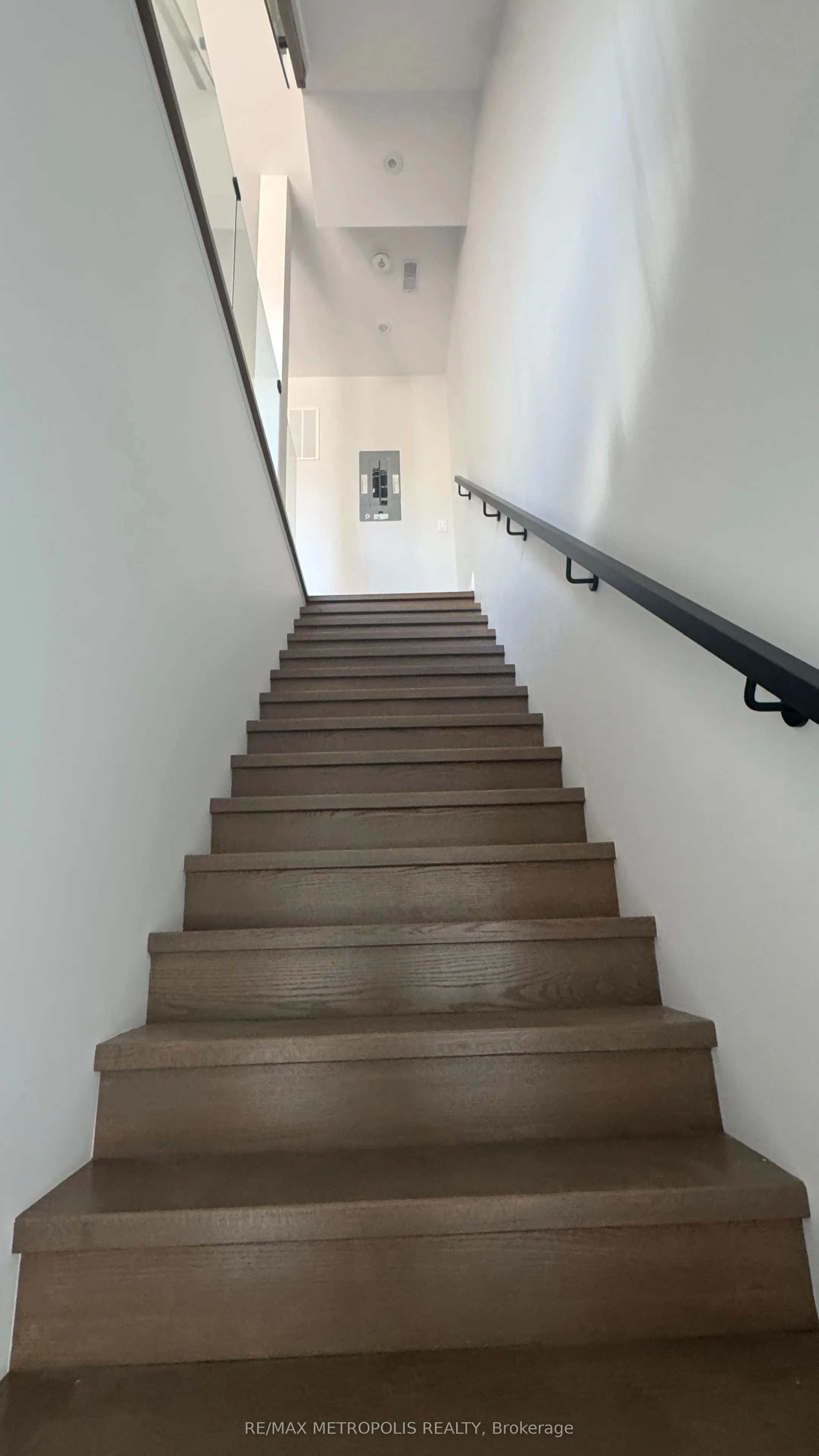 94 Saint Clarens Avenue #2&3 floor