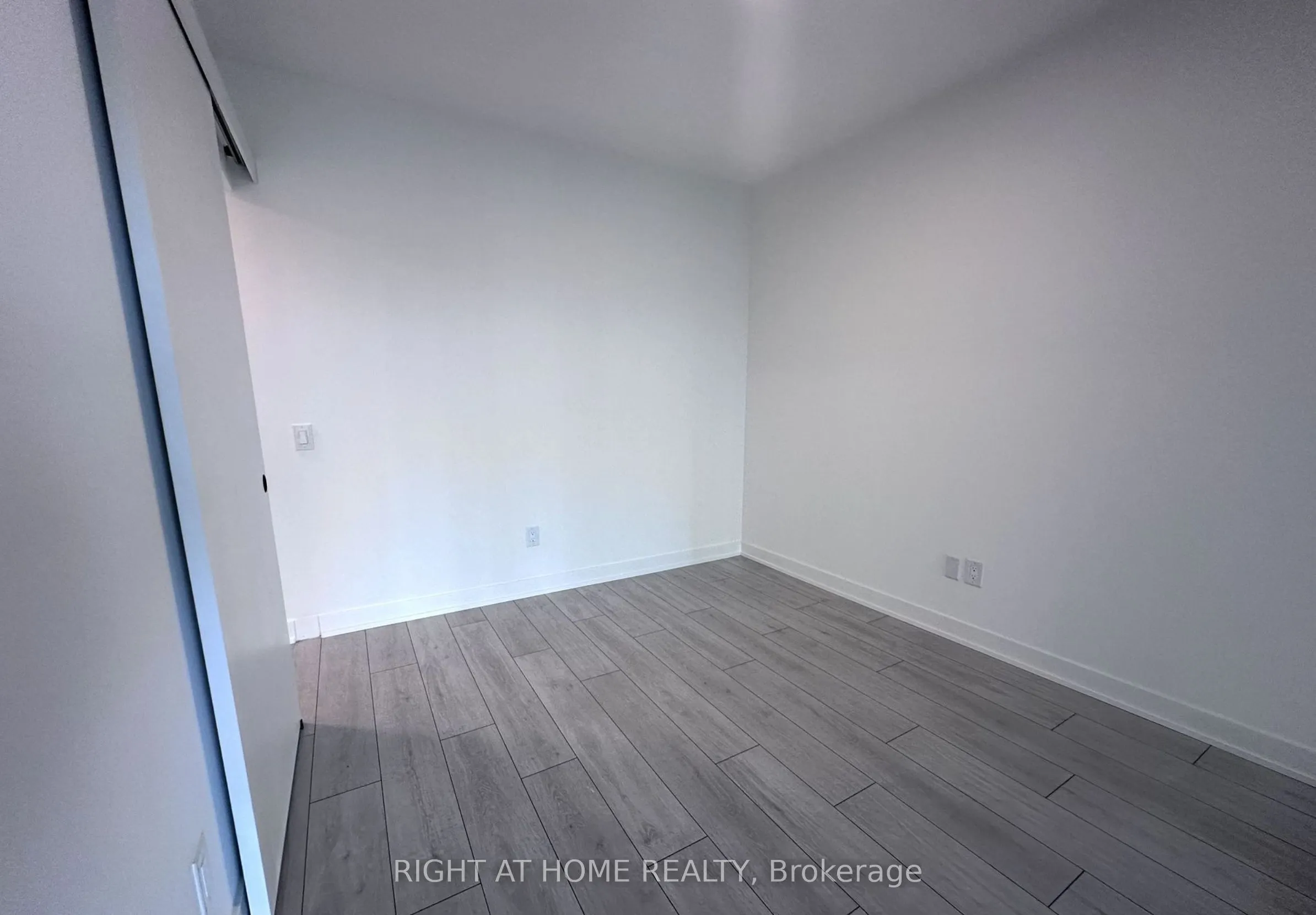5 Lakeview Avenue #301