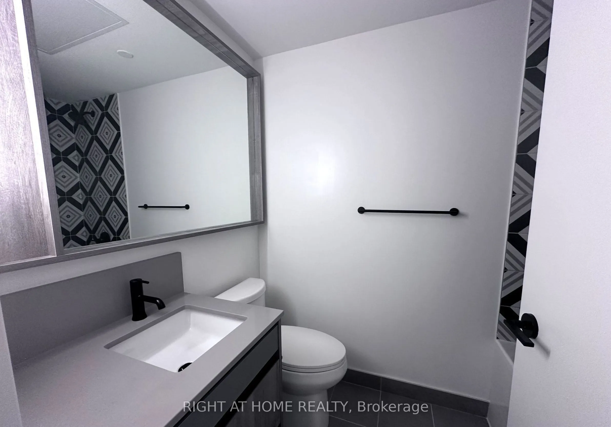 5 Lakeview Avenue #301
