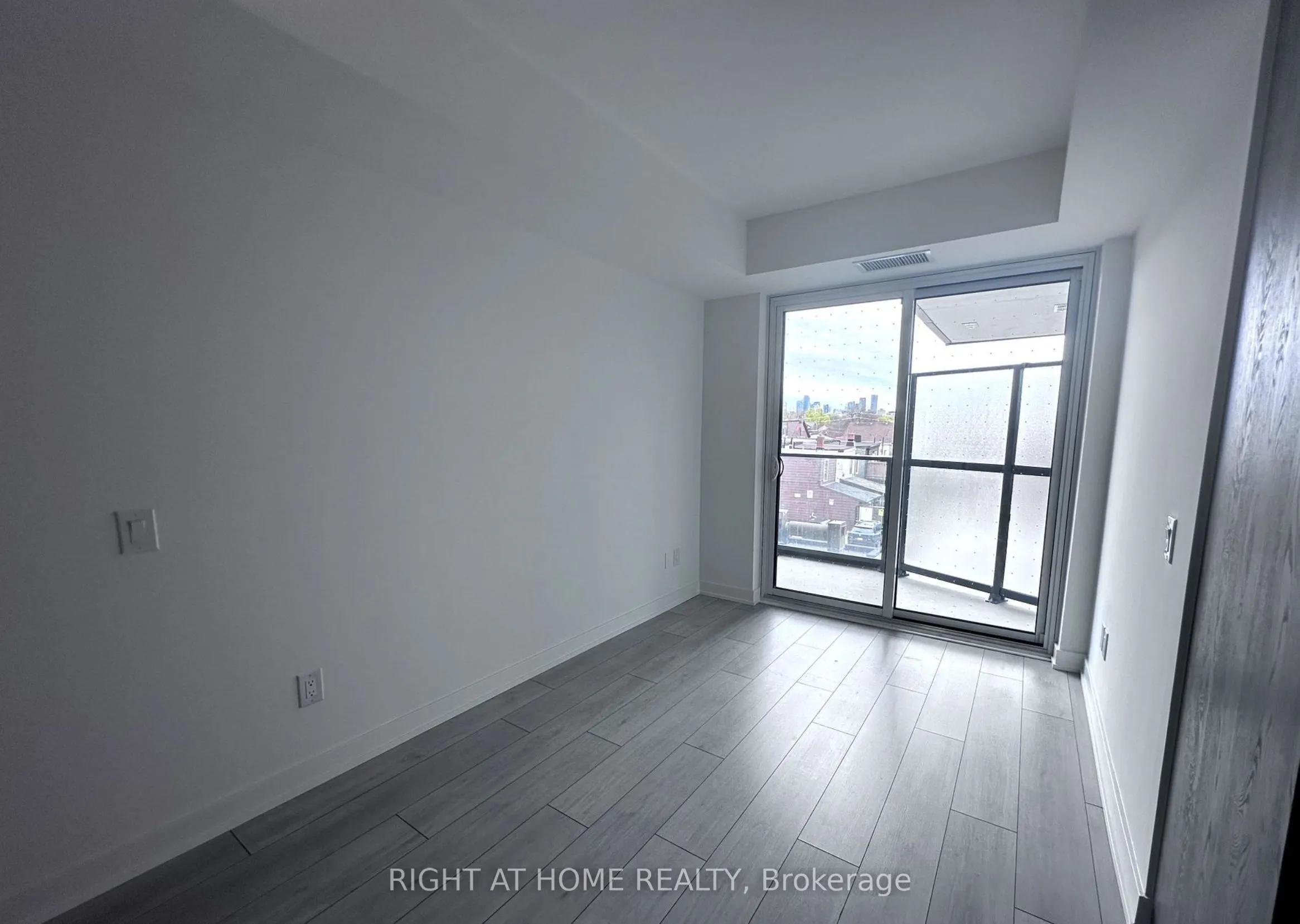 5 Lakeview Avenue #301