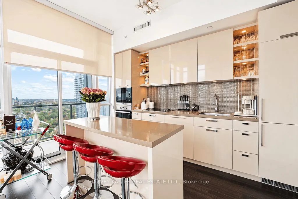 32 Davenport Road #2603