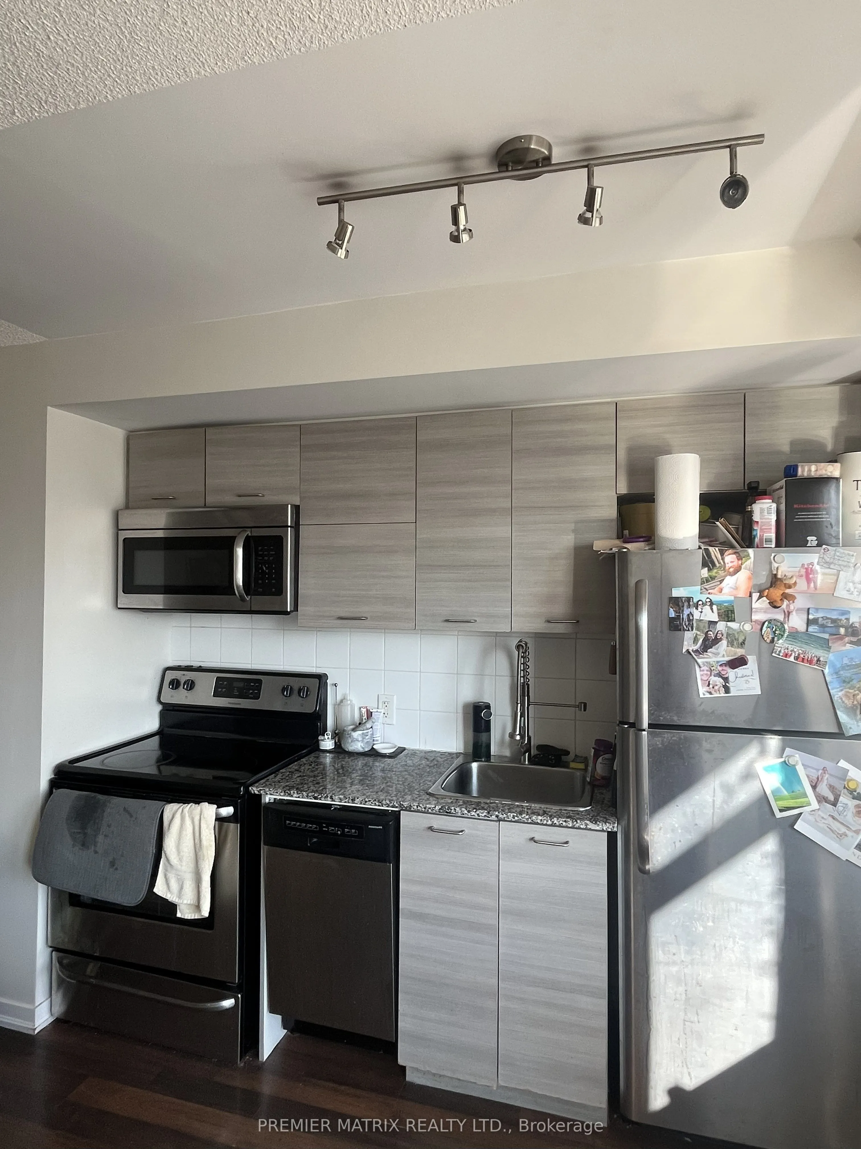 20 Joe Shuster Way #1212
