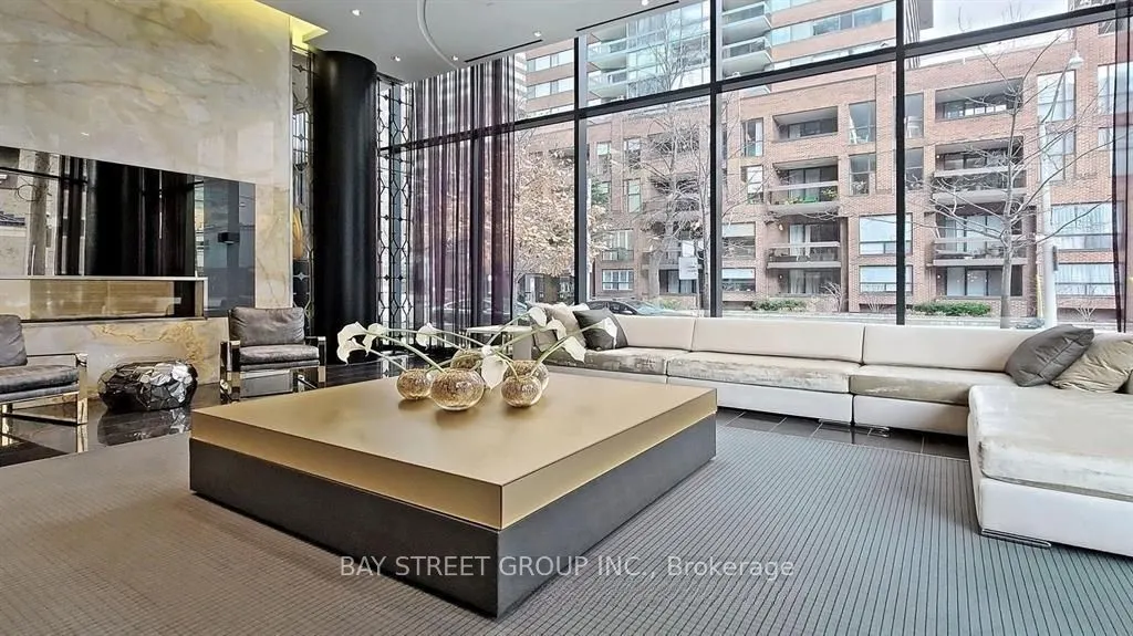 32 Davenport Road #2608