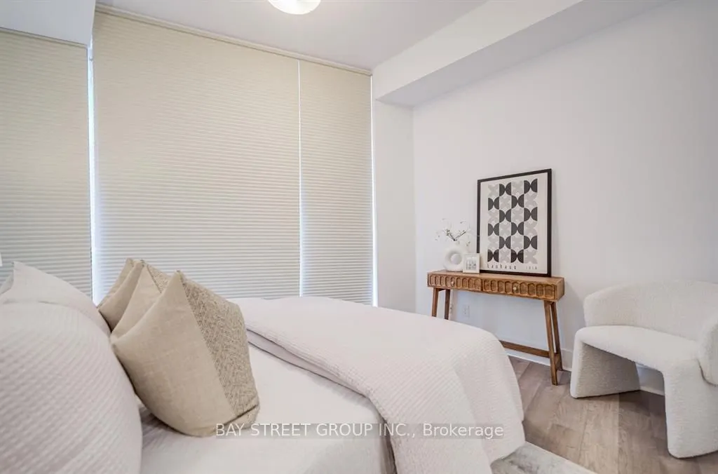 32 Davenport Road #2608