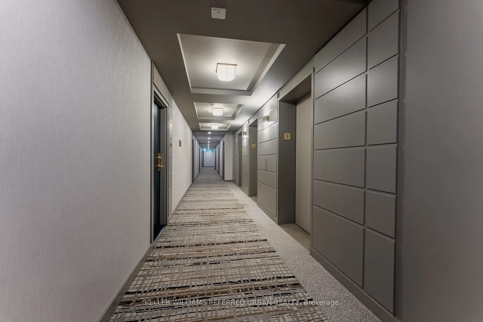 230 King Street E #304