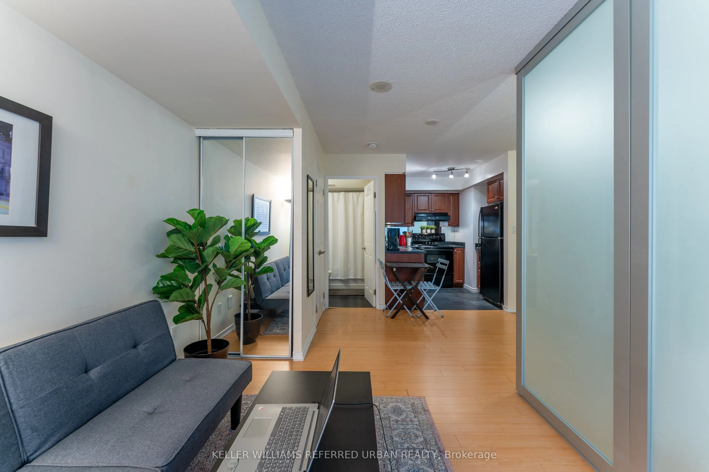 230 King Street E #304