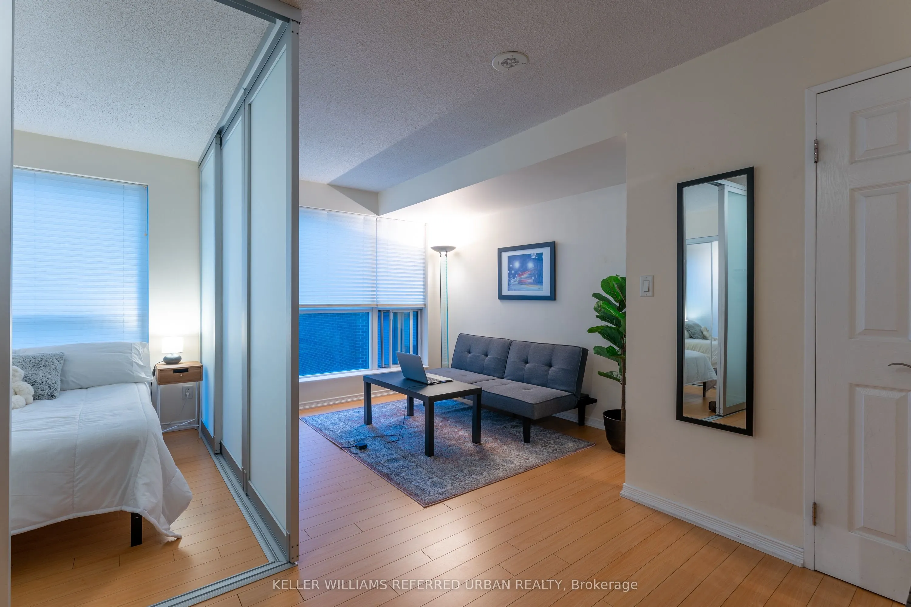 230 King Street E #304