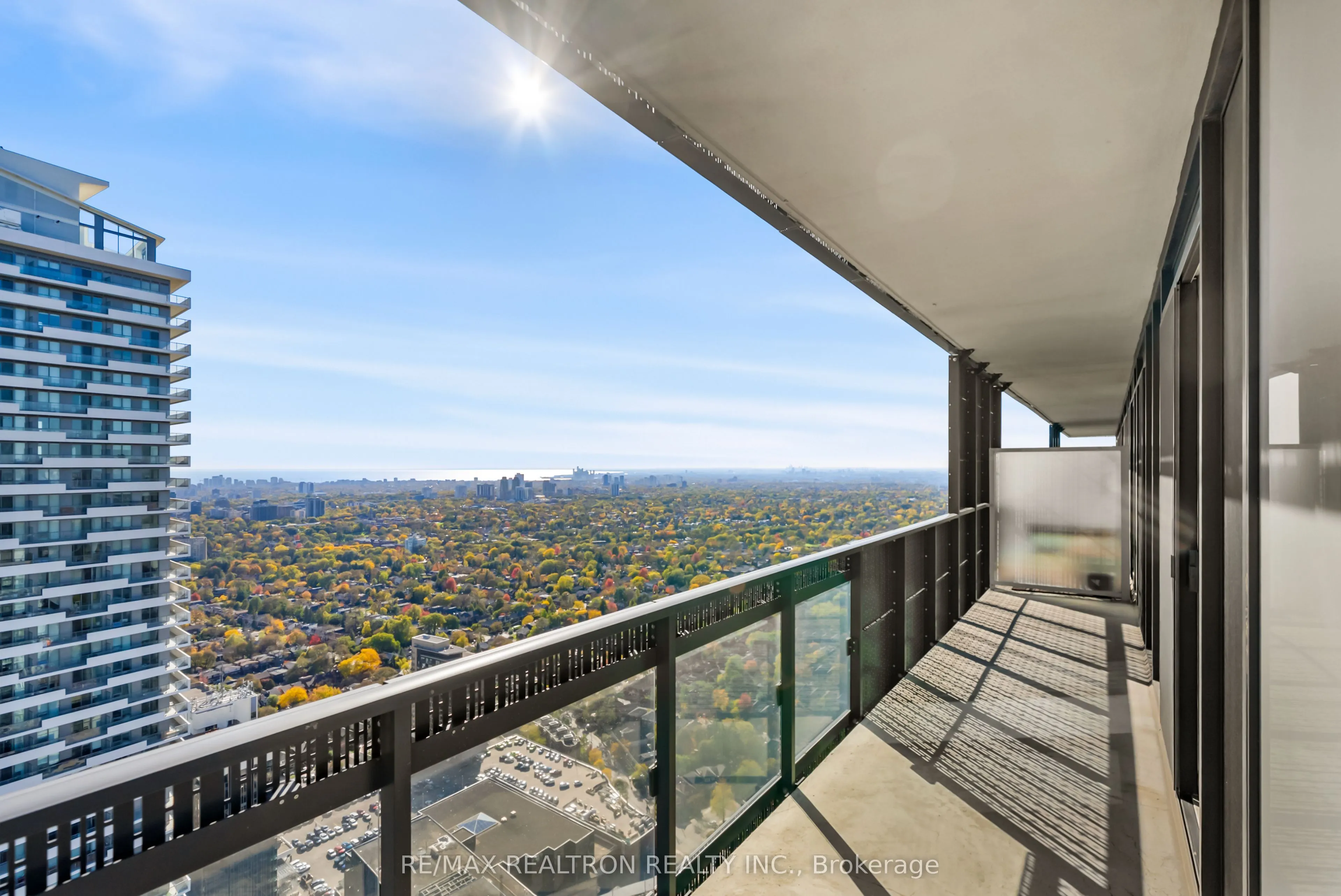 8 Eglinton Avenue E #4711