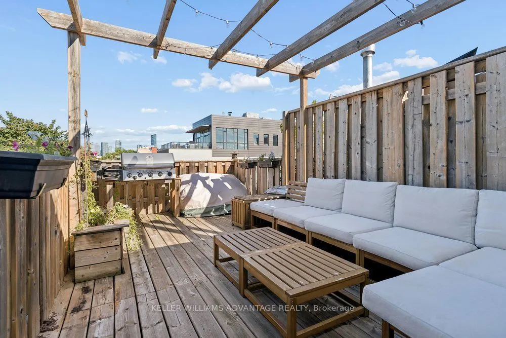 394 Euclid Avenue #201