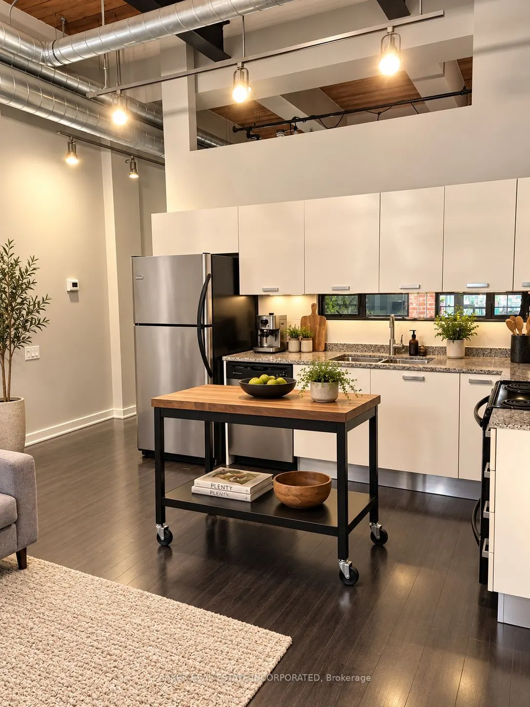 43 Hanna Avenue #106