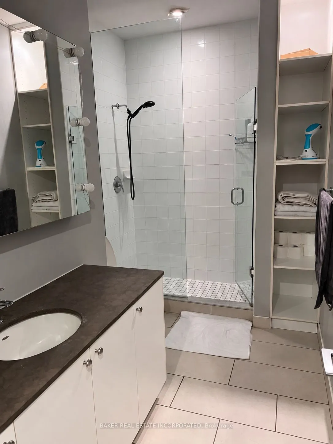 43 Hanna Avenue #106