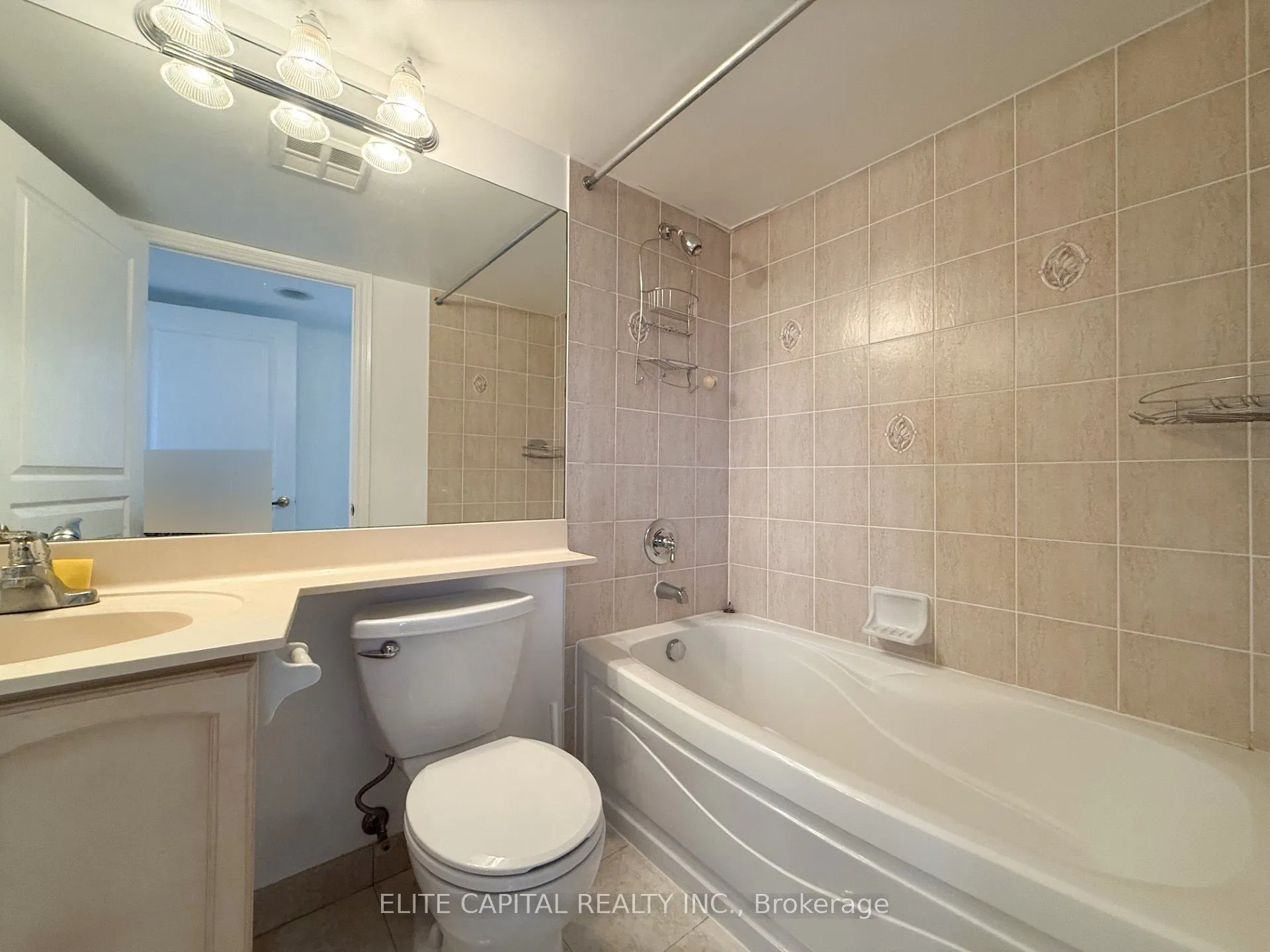 15 Northtown Way #2018