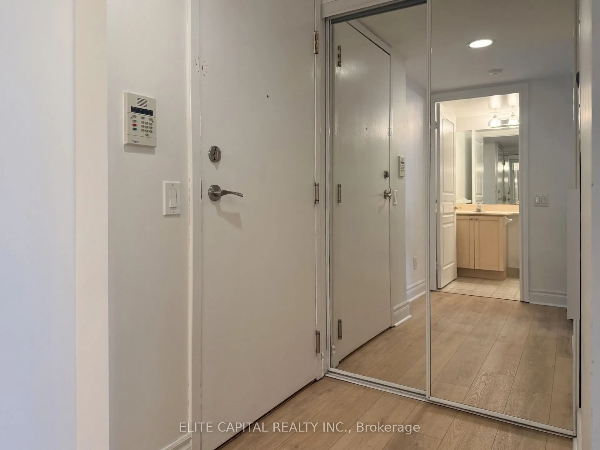 15 Northtown Way #2018