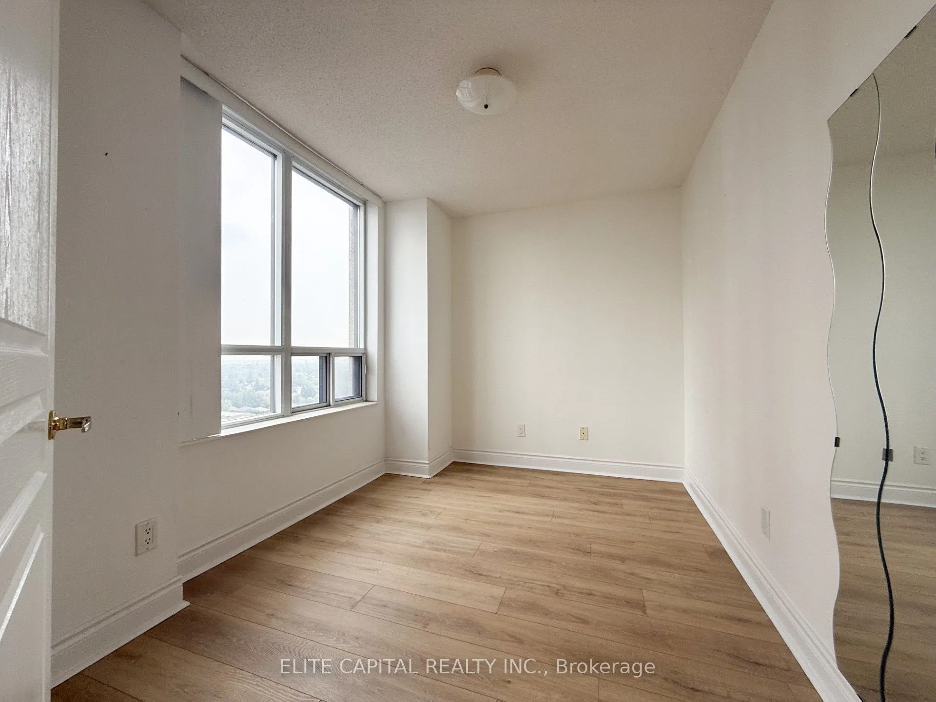 15 Northtown Way #2018
