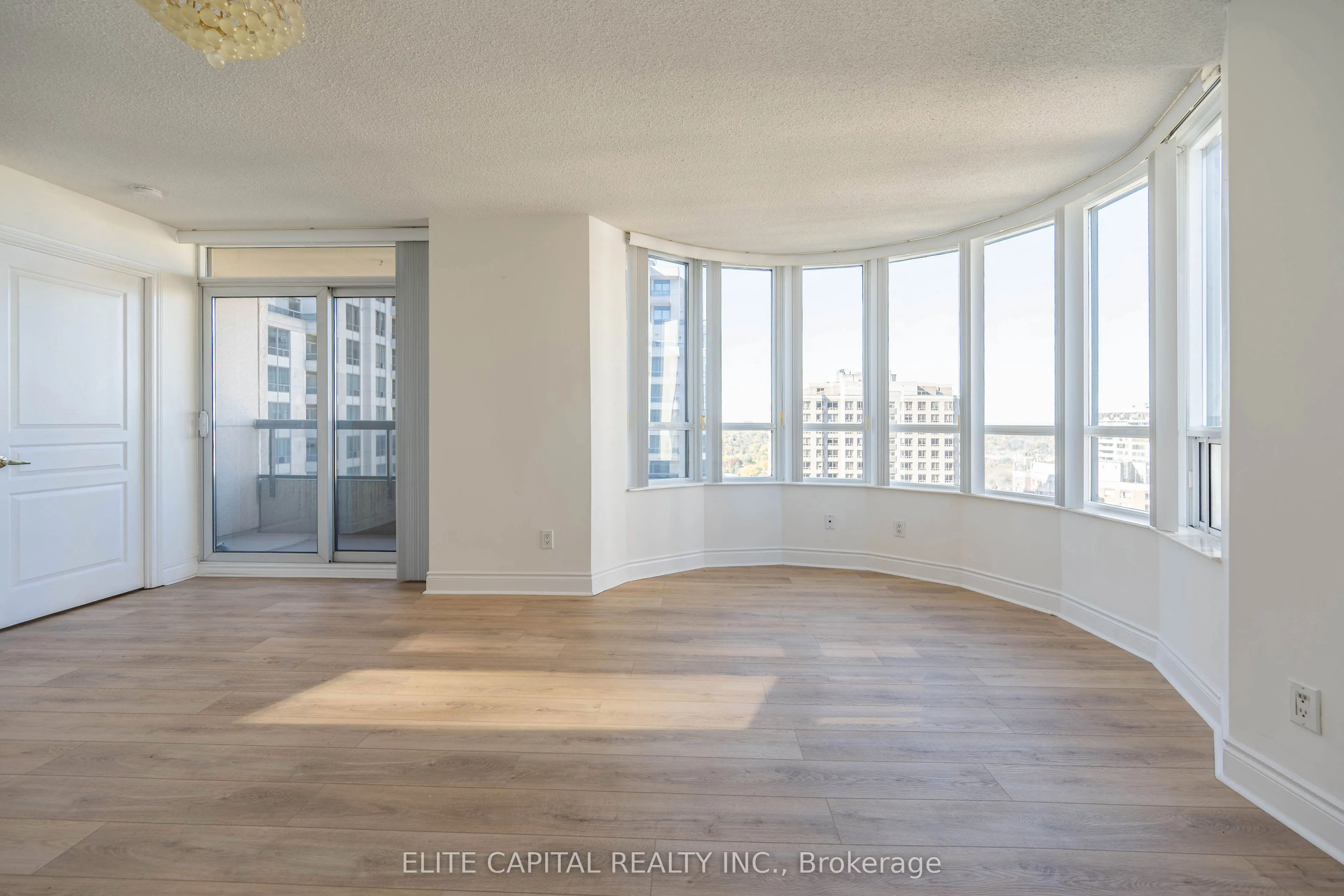 15 Northtown Way #2018