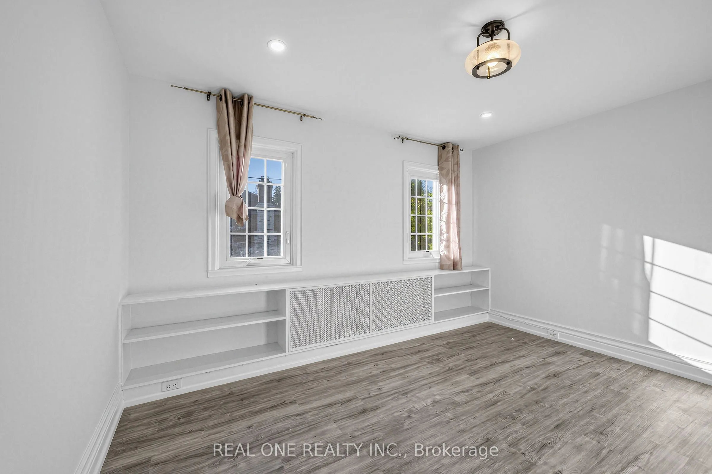603 Spadina Road