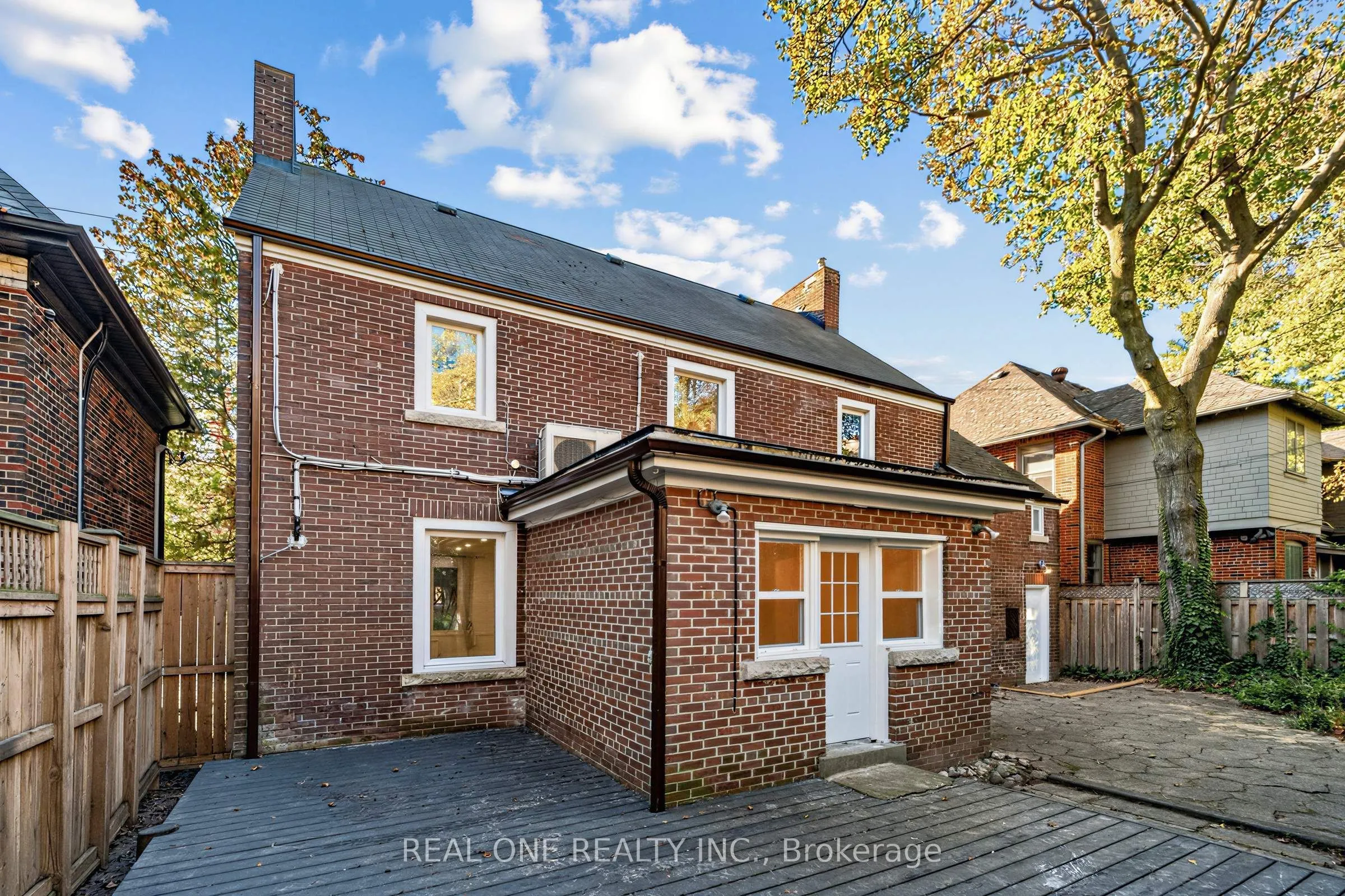 603 Spadina Road