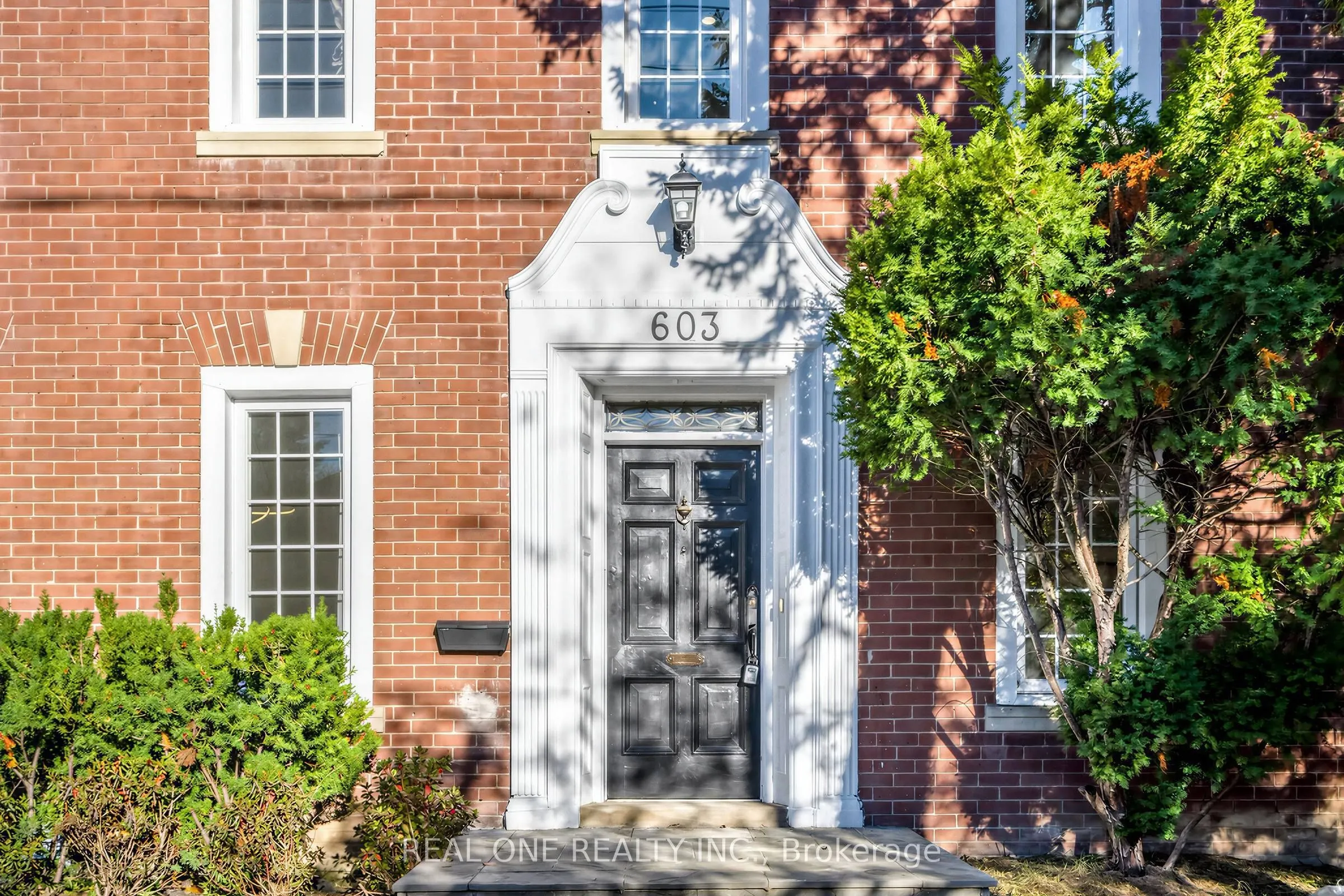 603 Spadina Road