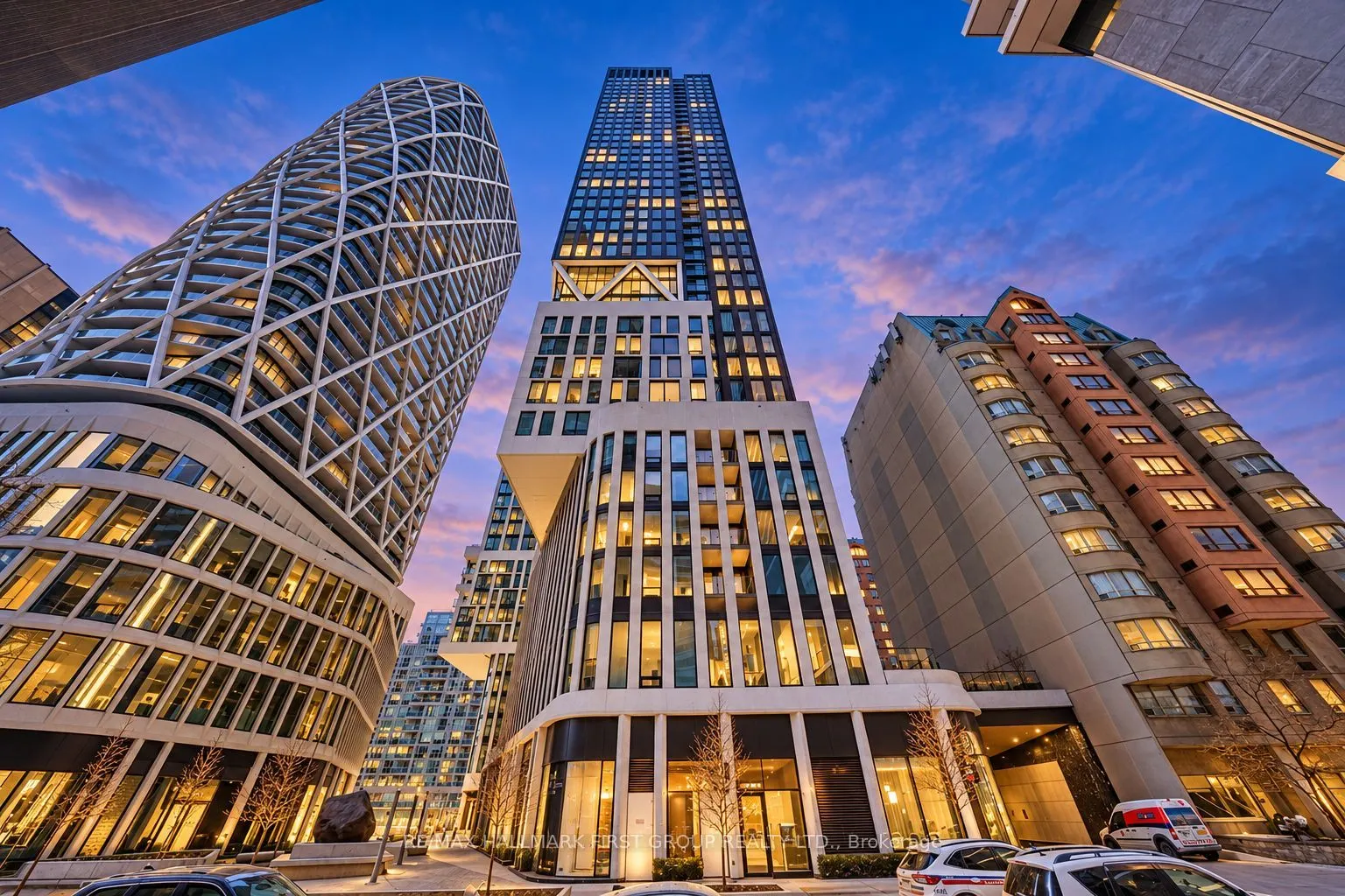 230 Simcoe Street #1235