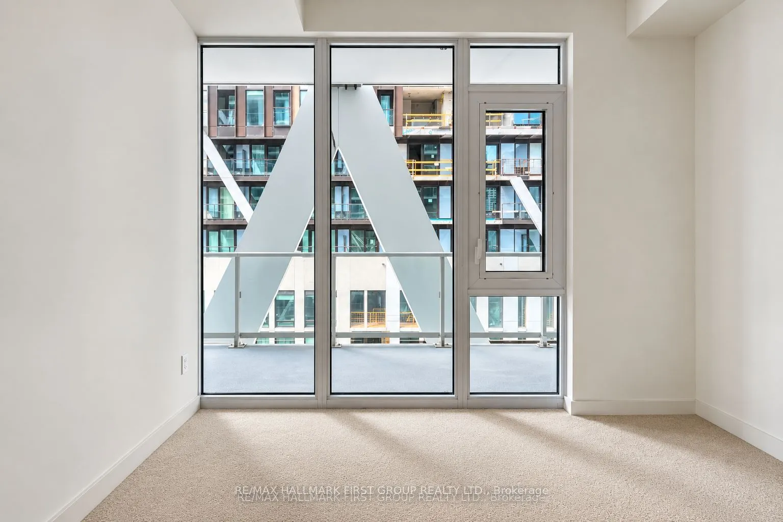 230 Simcoe Street #1235
