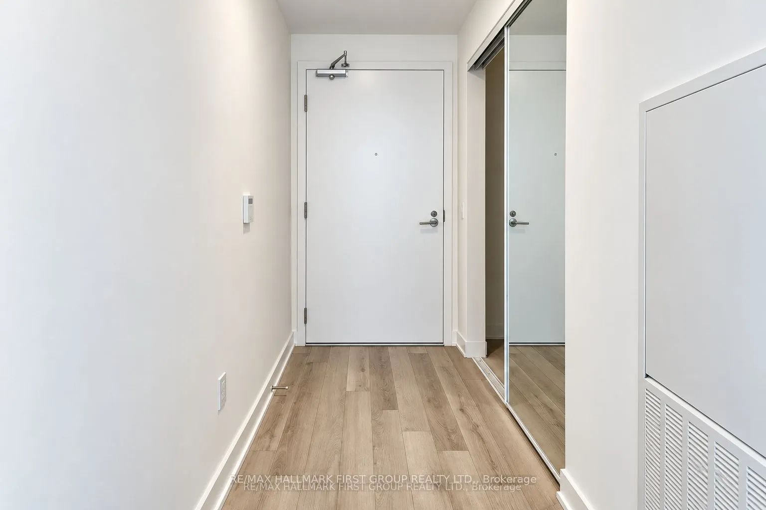 230 Simcoe Street #1235