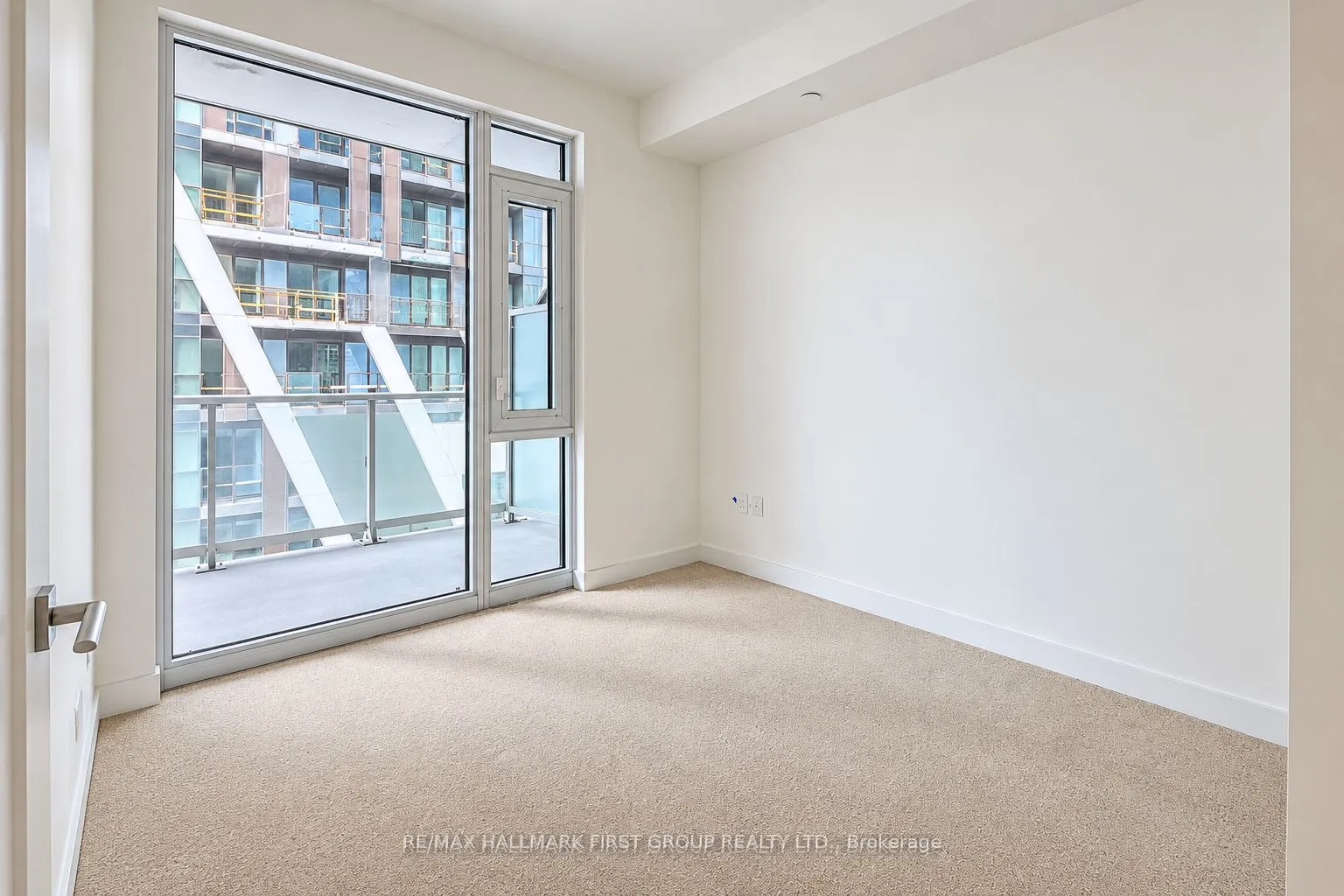 230 Simcoe Street #1235